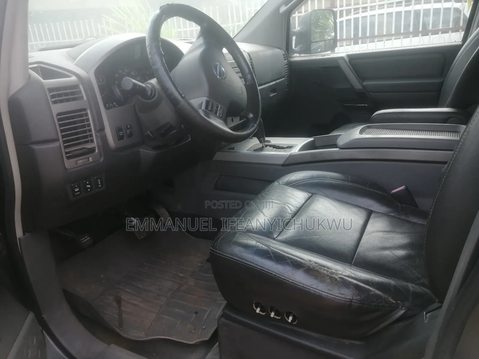 Nissan Titan Crew Cab LE 4WD 2005 Gray