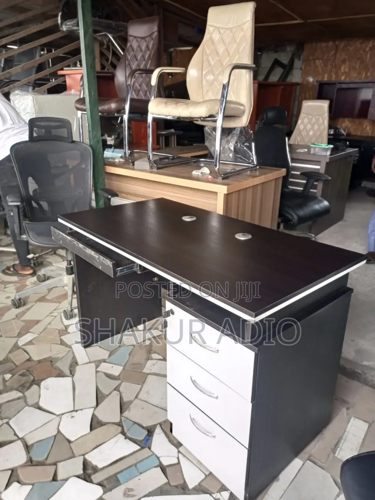Mini Executive Table 1.2 Miter