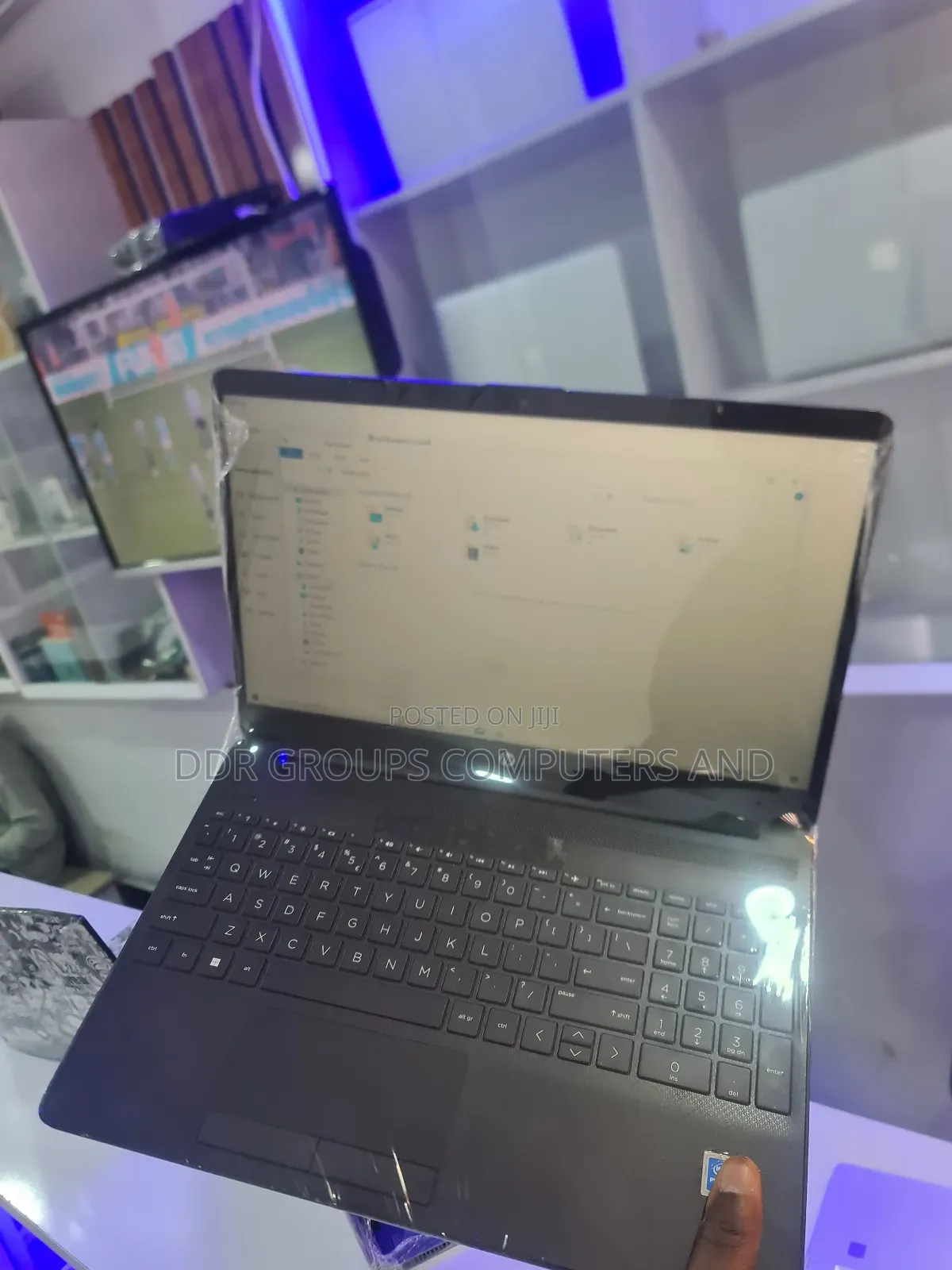 Laptop HP 15-F272wm 4GB Intel Pentium HDD+SSD 1T