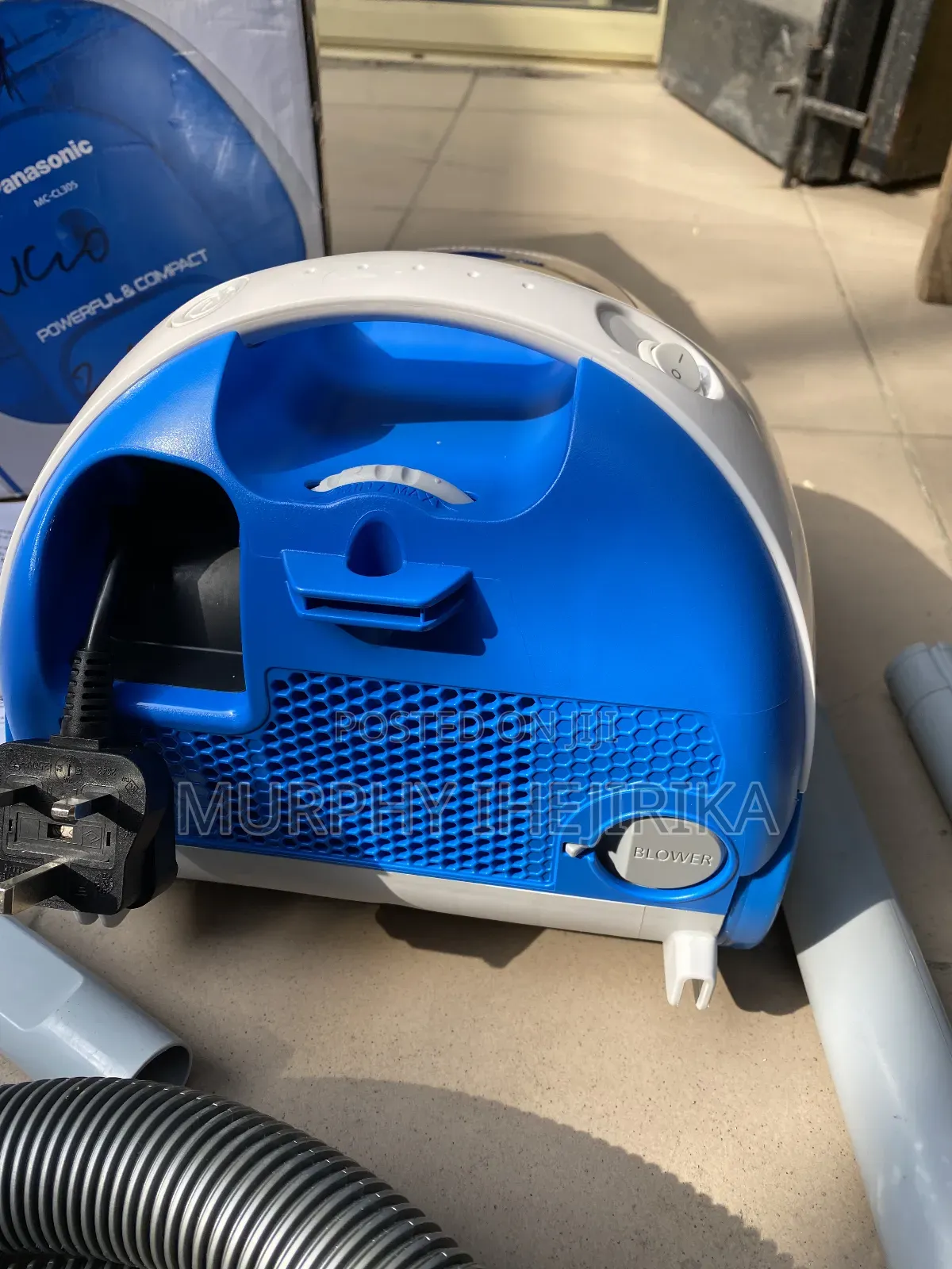 Panasonic Bagless Vacuum Cleaner With Blowing Function