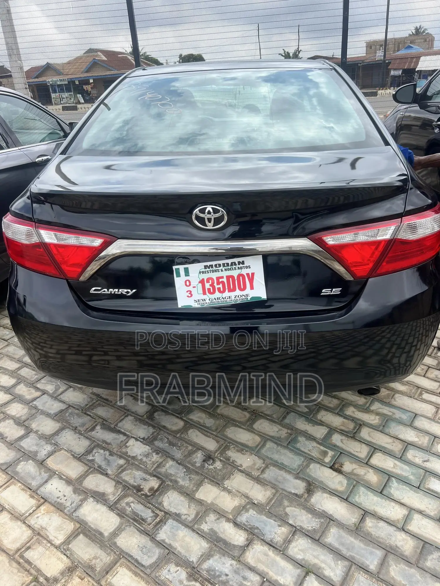Toyota Camry 2016 Black