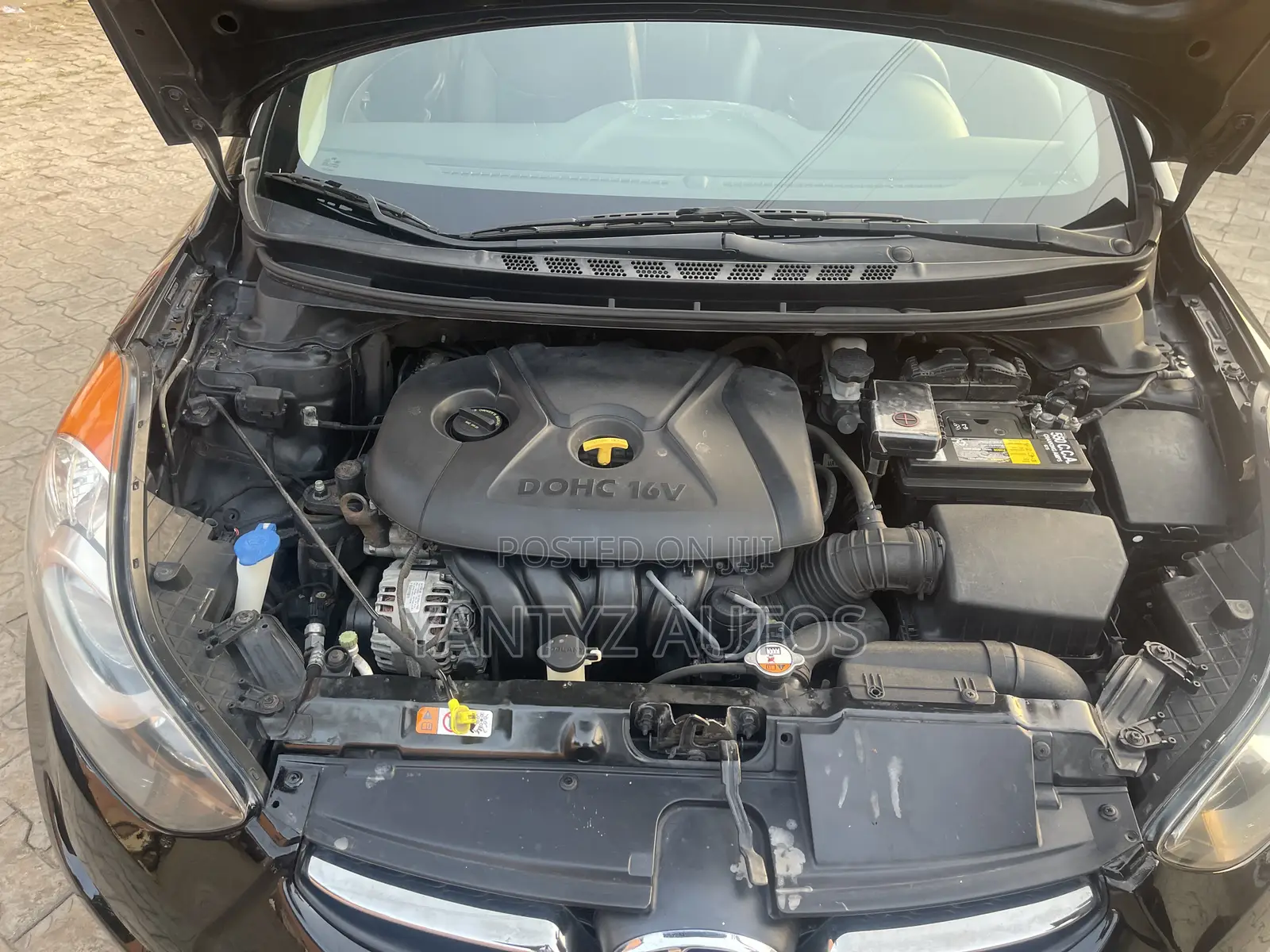 Hyundai Elantra Limited Sedan FWD (1.8L 4cyl 6A) 2013 Black