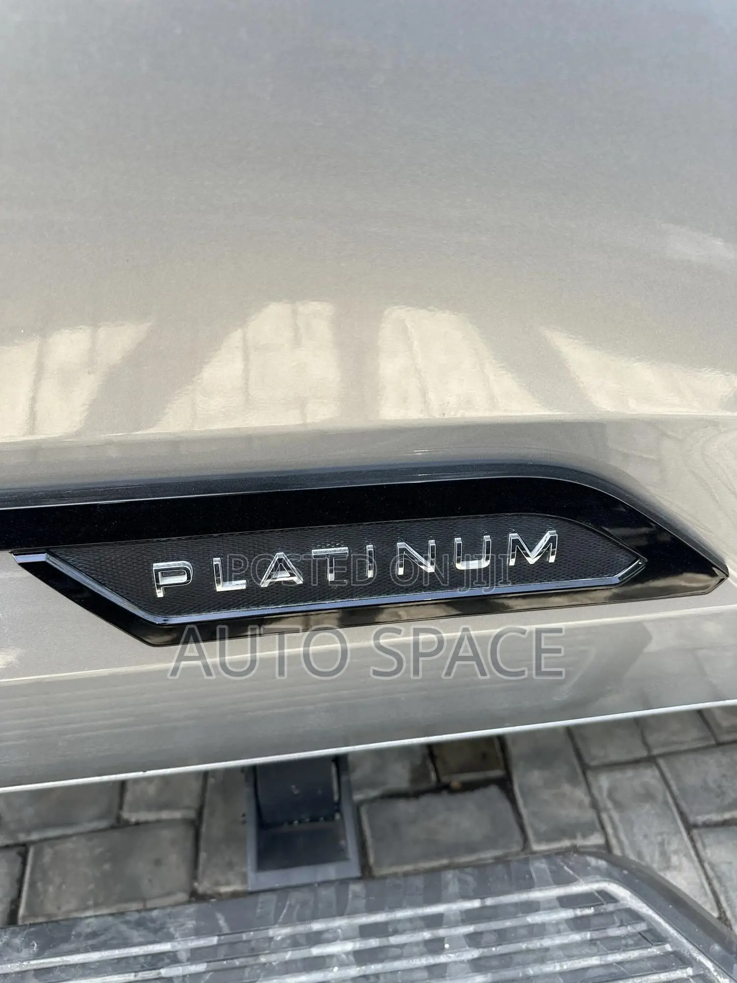 Toyota Tundra Platinum 2022 Silver