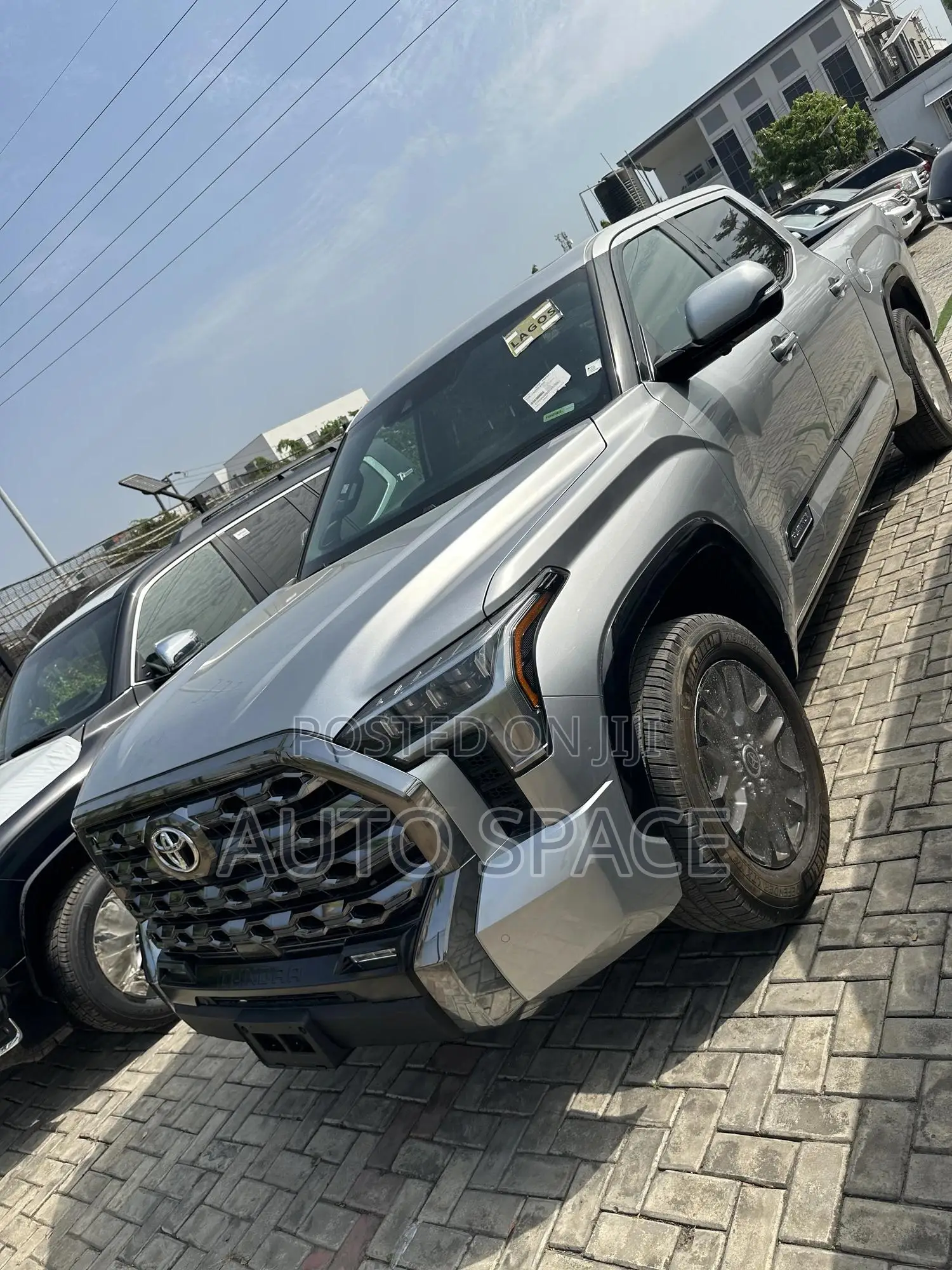 Toyota Tundra Platinum 2022 Silver