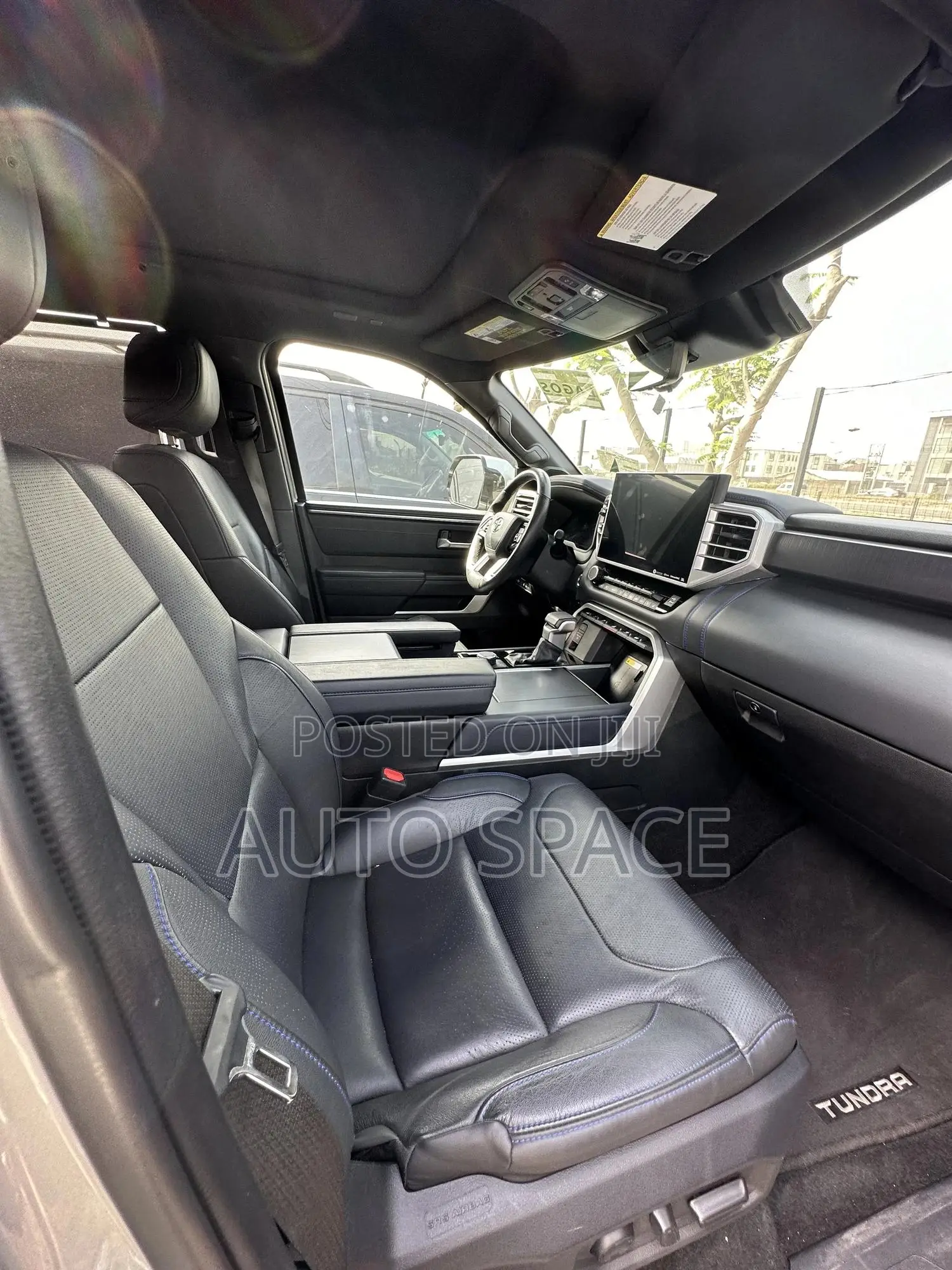 Toyota Tundra Platinum 2022 Silver