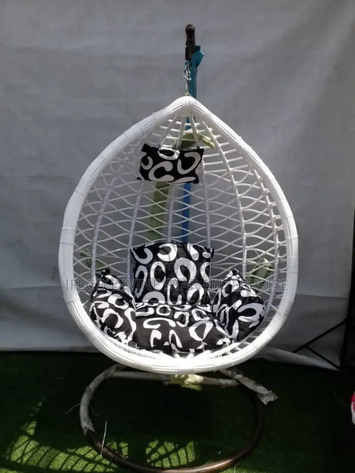 Swing Chair With Cushion