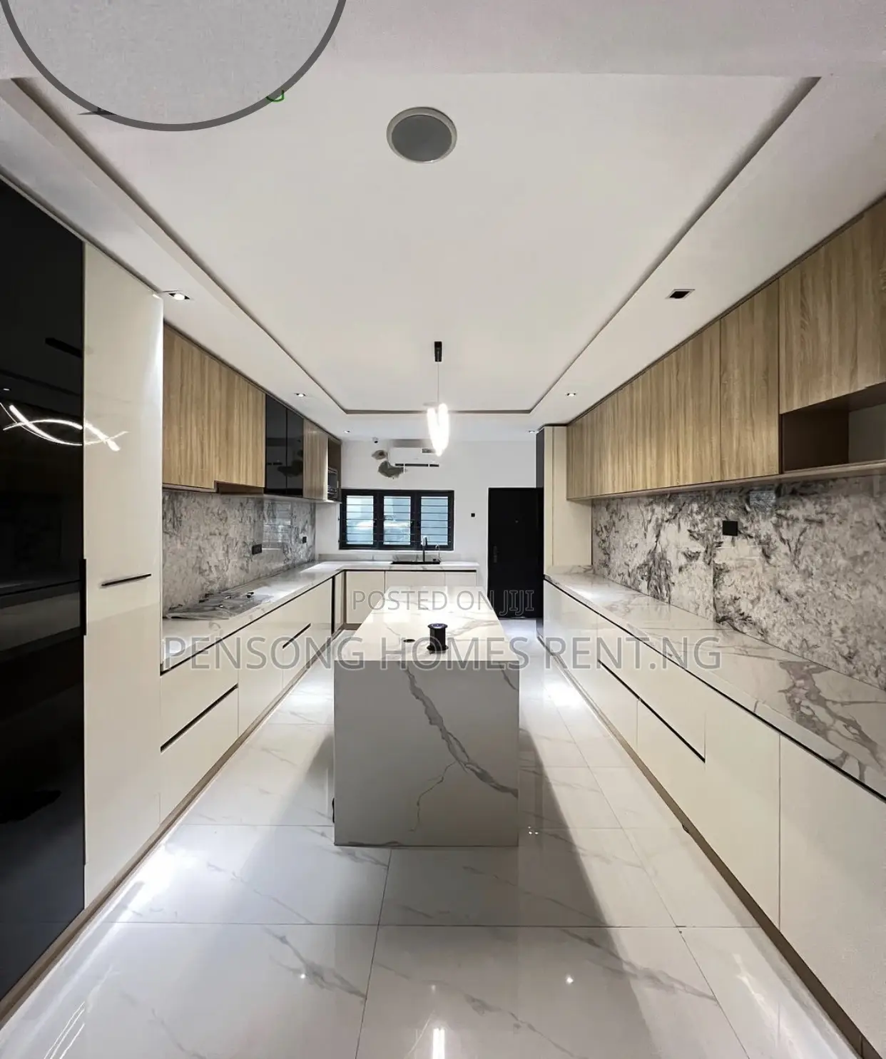 5bdrm Duplex in Lekki Phase 1 for rent
