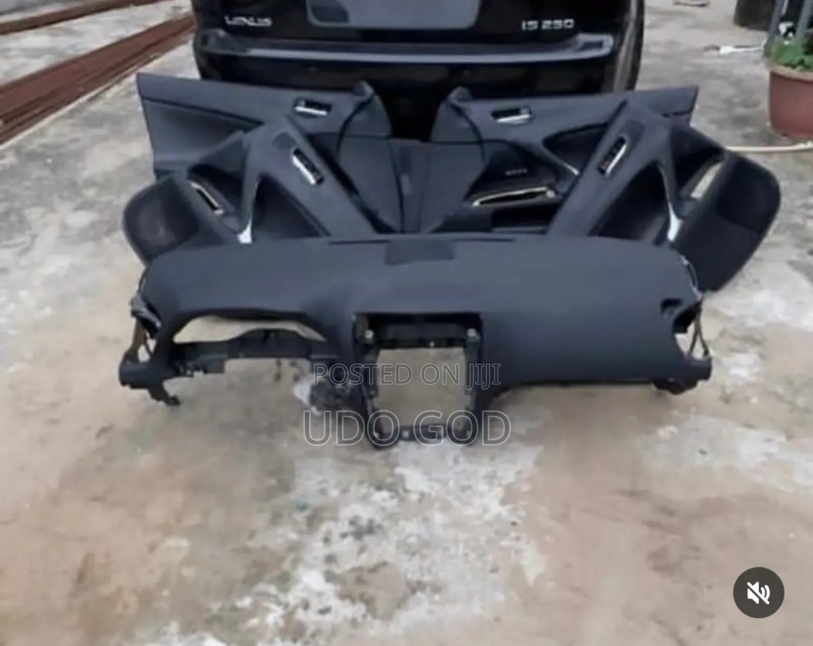Lexus Is250 Black Interior Dashboard and Door Mat