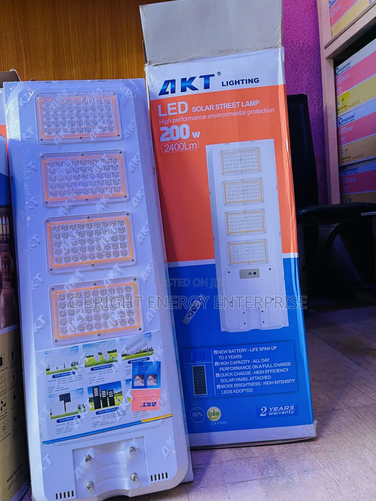 200watts Akt Solar Street Lights Available in Stock