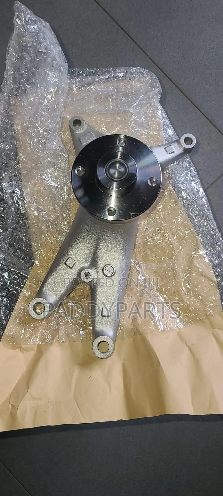 GX460 Engine Cooling Fan Pulley Bracket (1ur Engine)