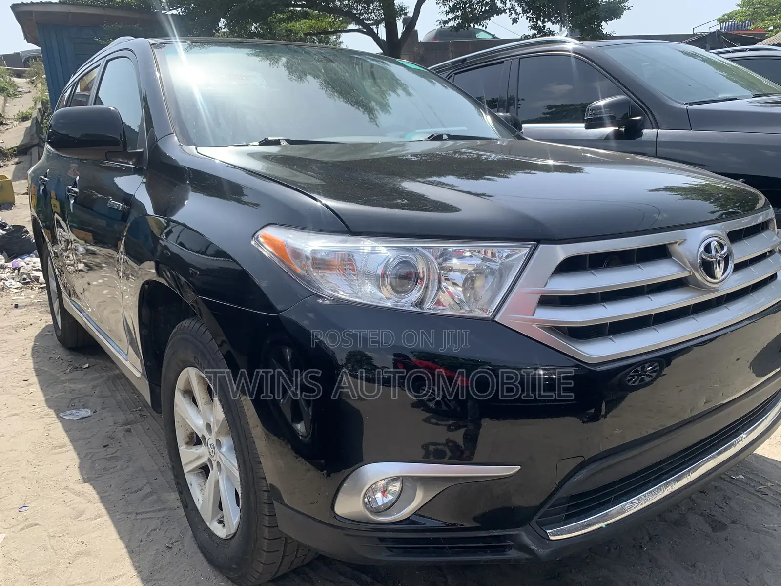 Toyota Highlander Limited 3.5l 4WD 2013 Black