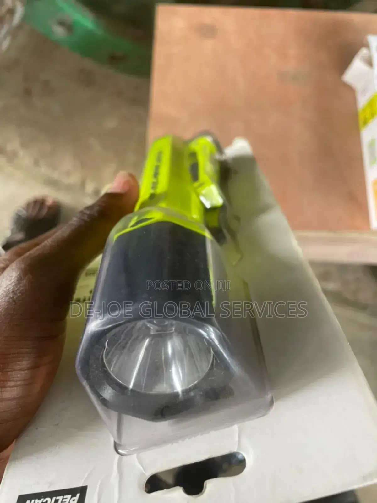 Pelican Sabrelite 2010 Led Safety Torch