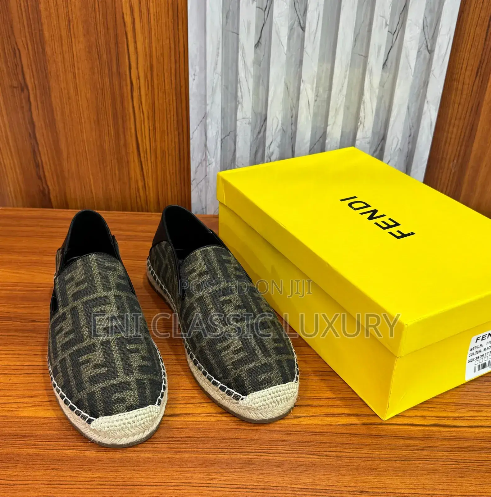 Classic Luxury Men's Outfits Gucci Available in Store