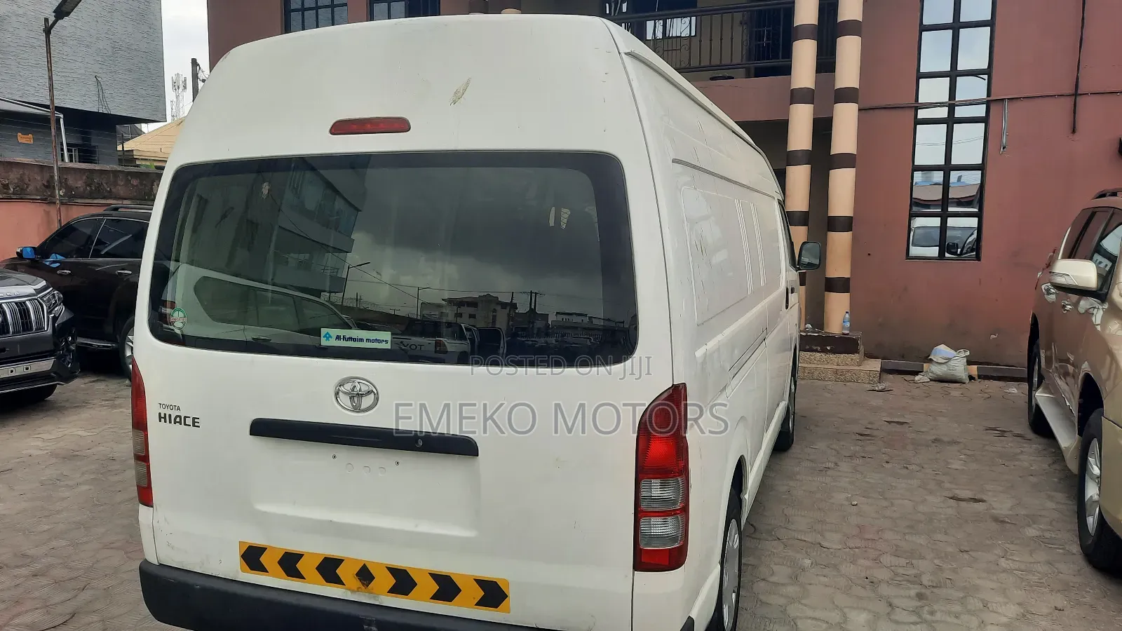 Toyota HiAce 2017 White