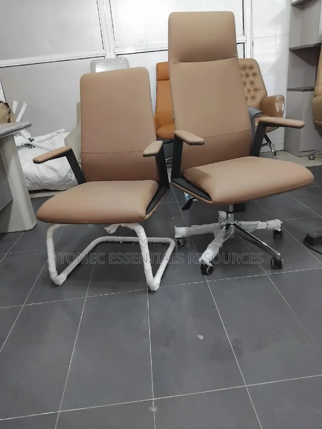 Imported Quality Swivel and Visitors Office Chair