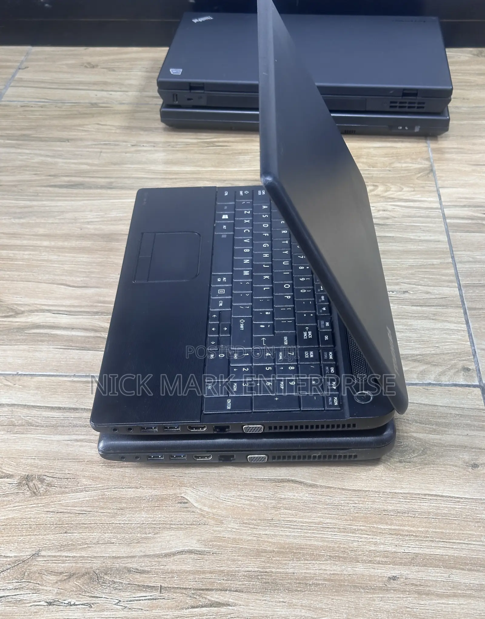 Laptop Toshiba Satellite C50 4GB Intel Pentium HDD 320GB