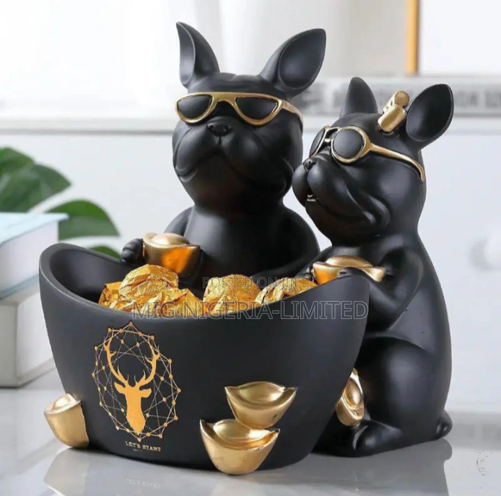 Black Figurine With Top Tray Decorations