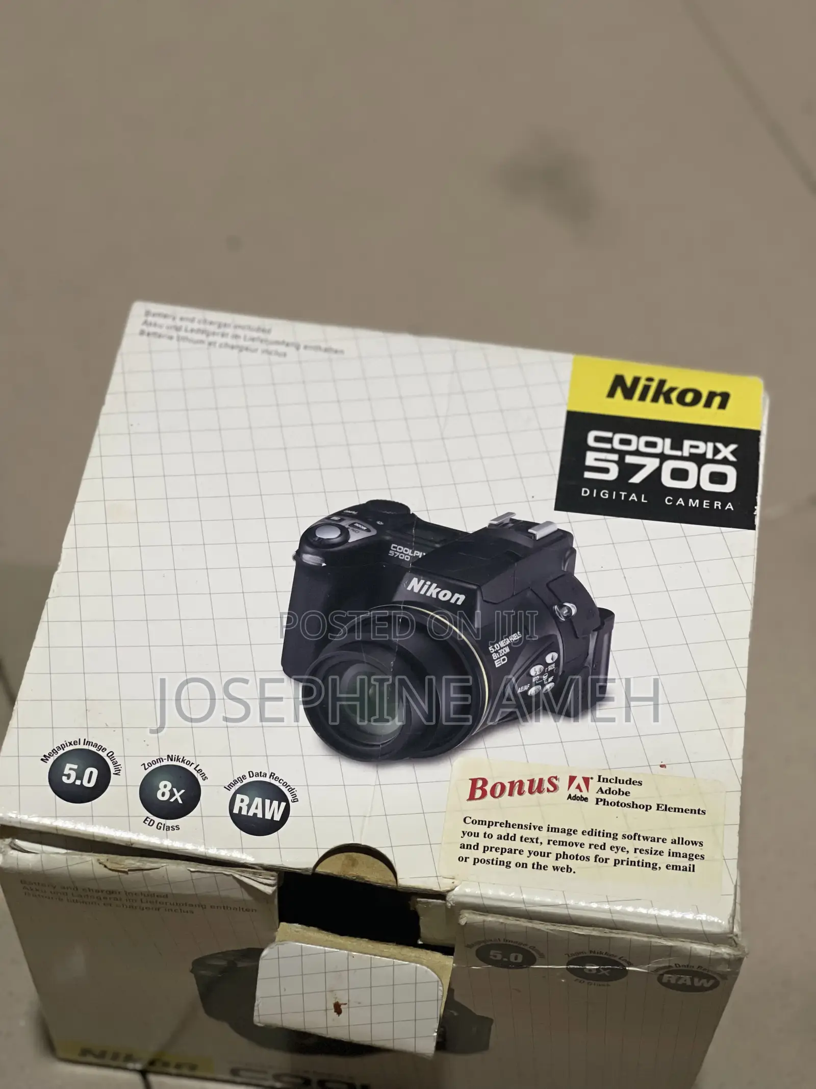 Nikon Coolpix 5700