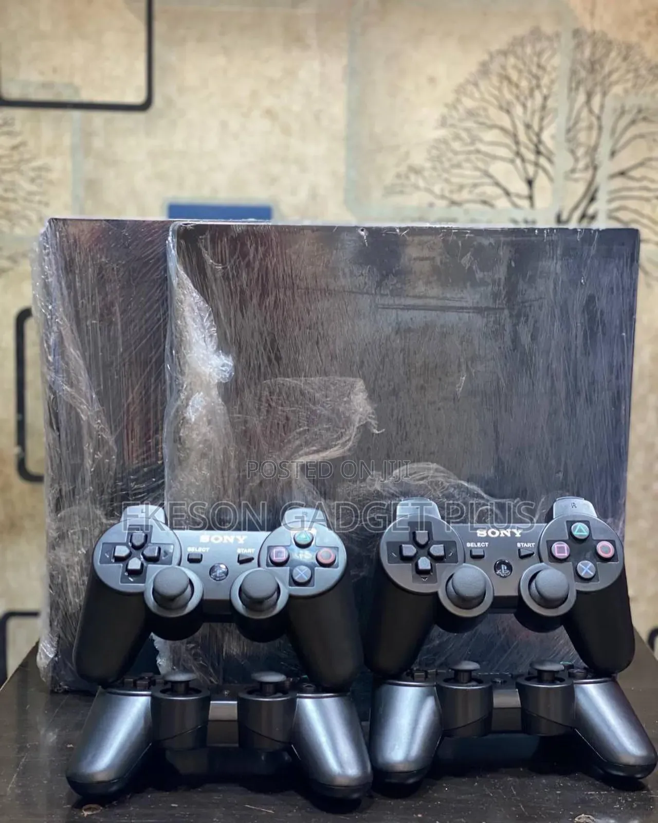 Uk Used Ps4 Pro 1tb With 1 Pad and Complete Accessories