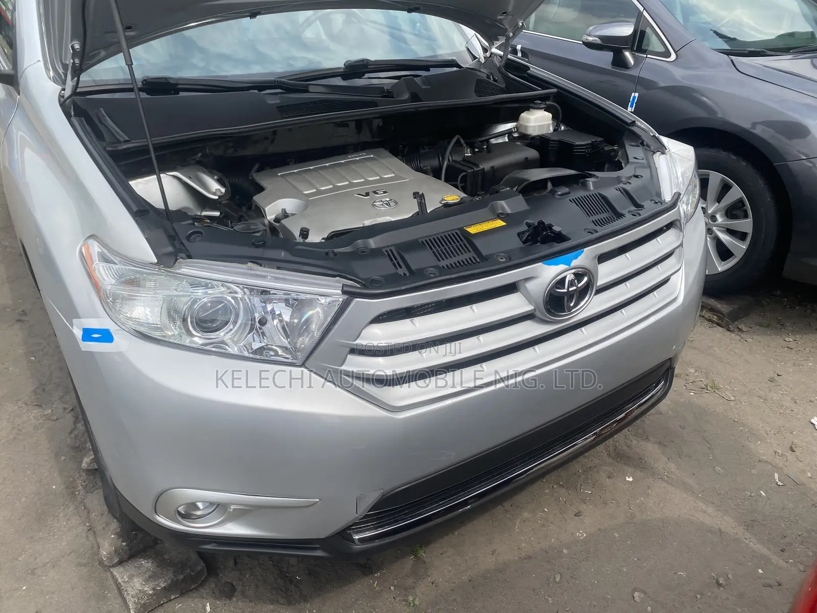 Toyota Highlander Limited 2012 Silver
