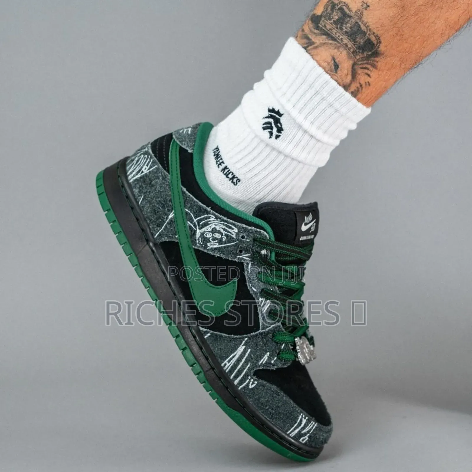 Original Nike SB Dunk Low There Skateboards SNKS