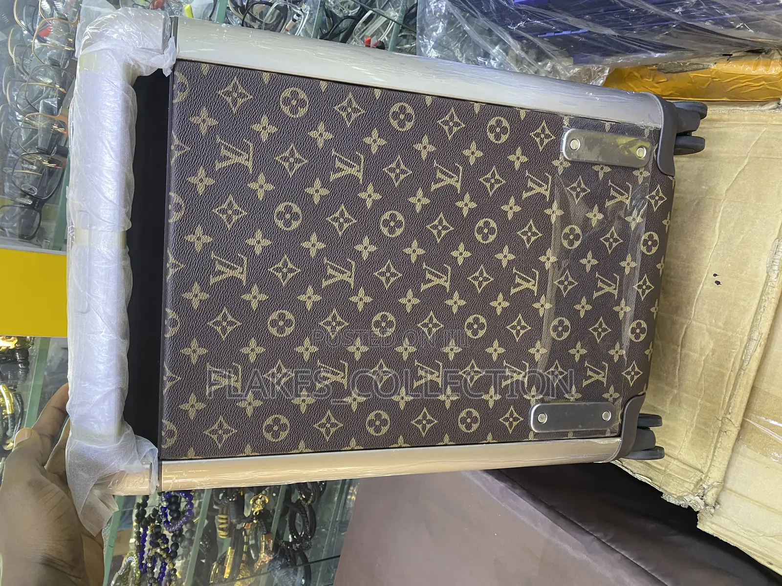 Louis Vuitton Luxury Luggage Box