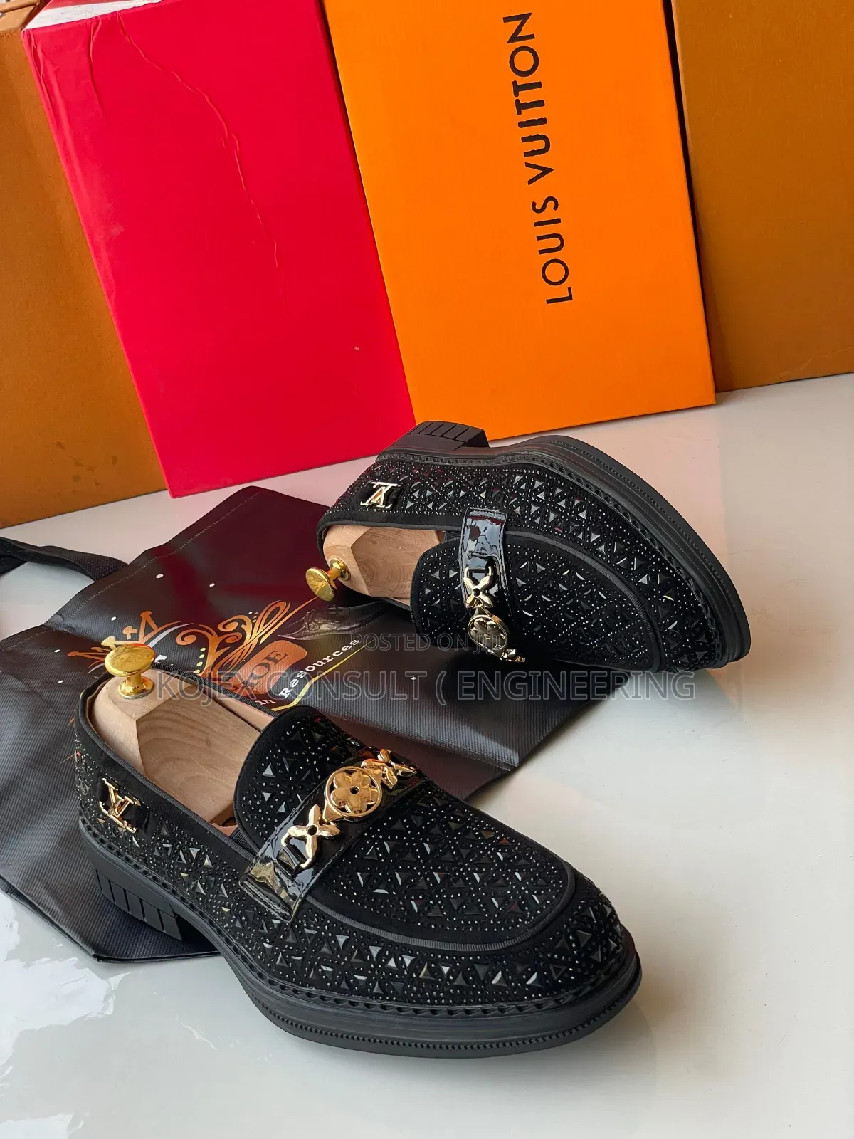 Fancy Flat Shoe Available
