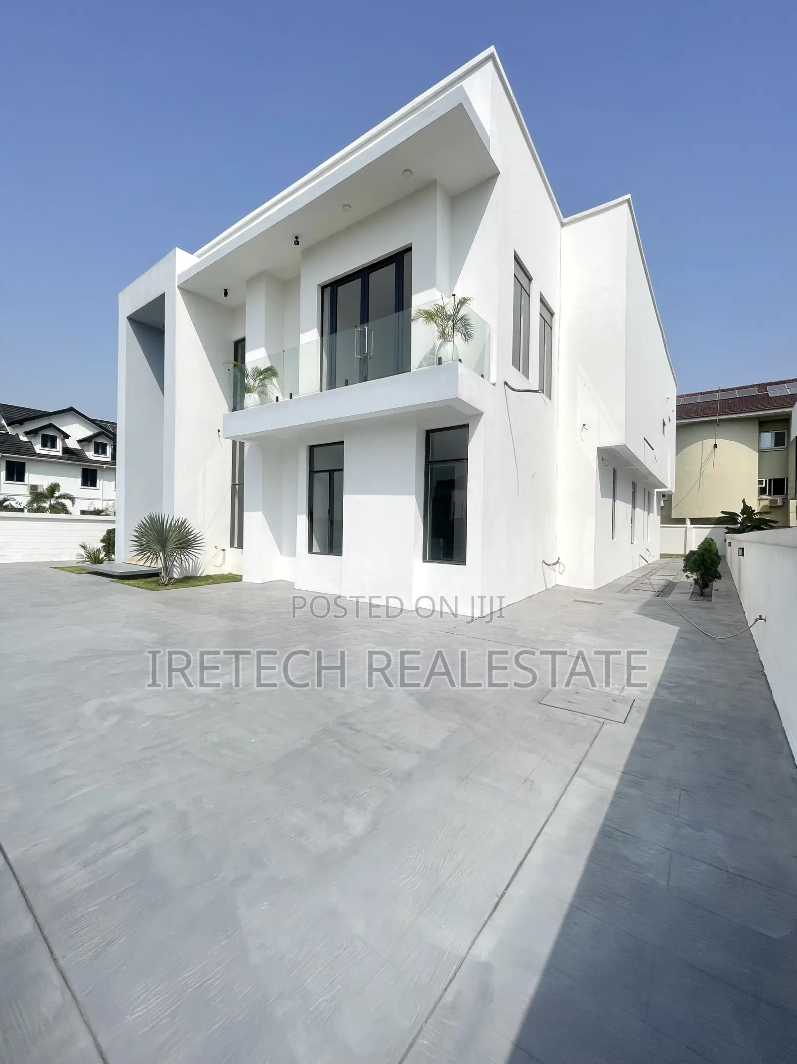 5bdrm Duplex in Royal Garden Estate for sale