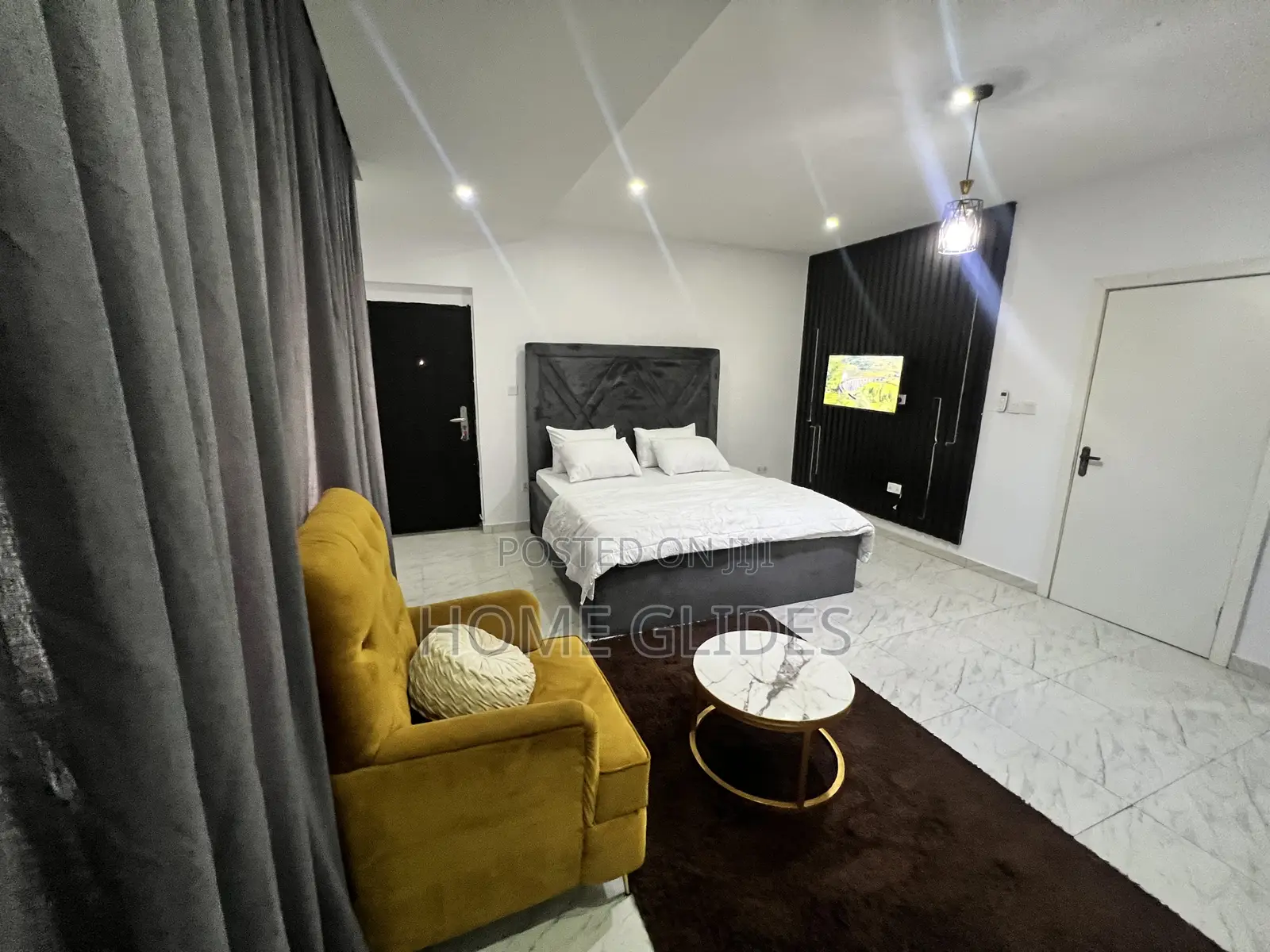 Luxury Studio Apartment