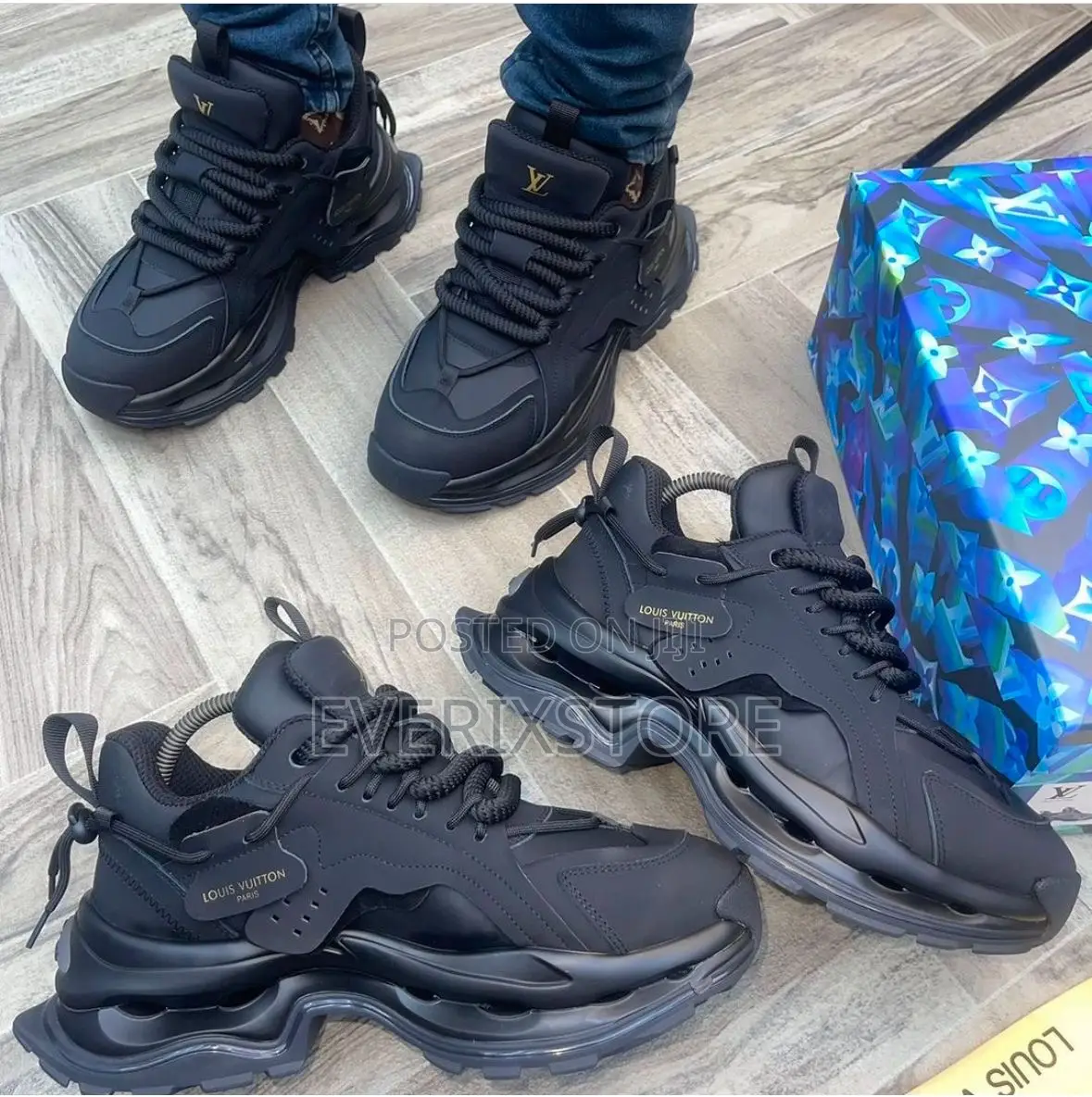 High Grade Louis Vuitton Sneakers