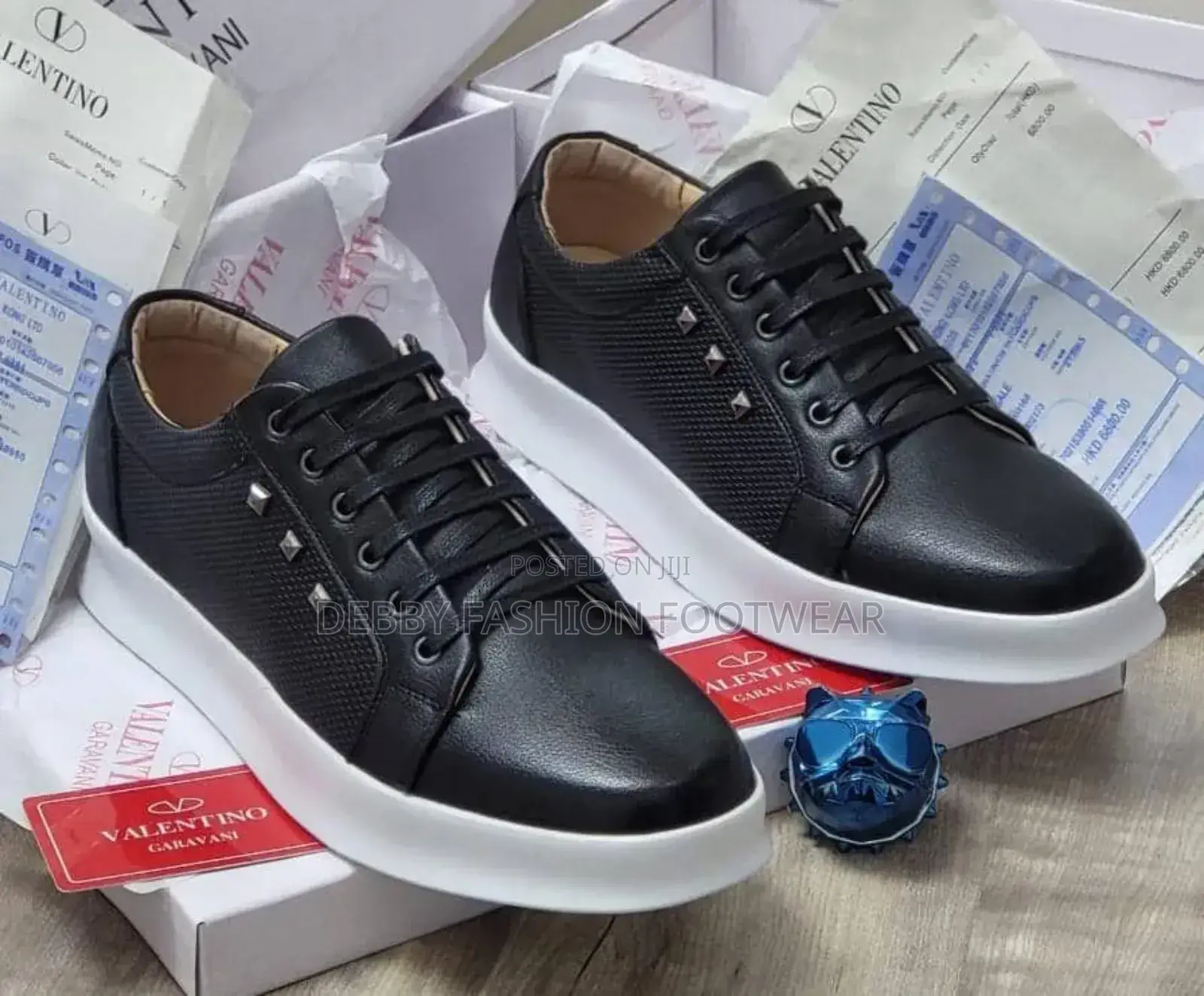 Luxury Valentino Garavani Shoe