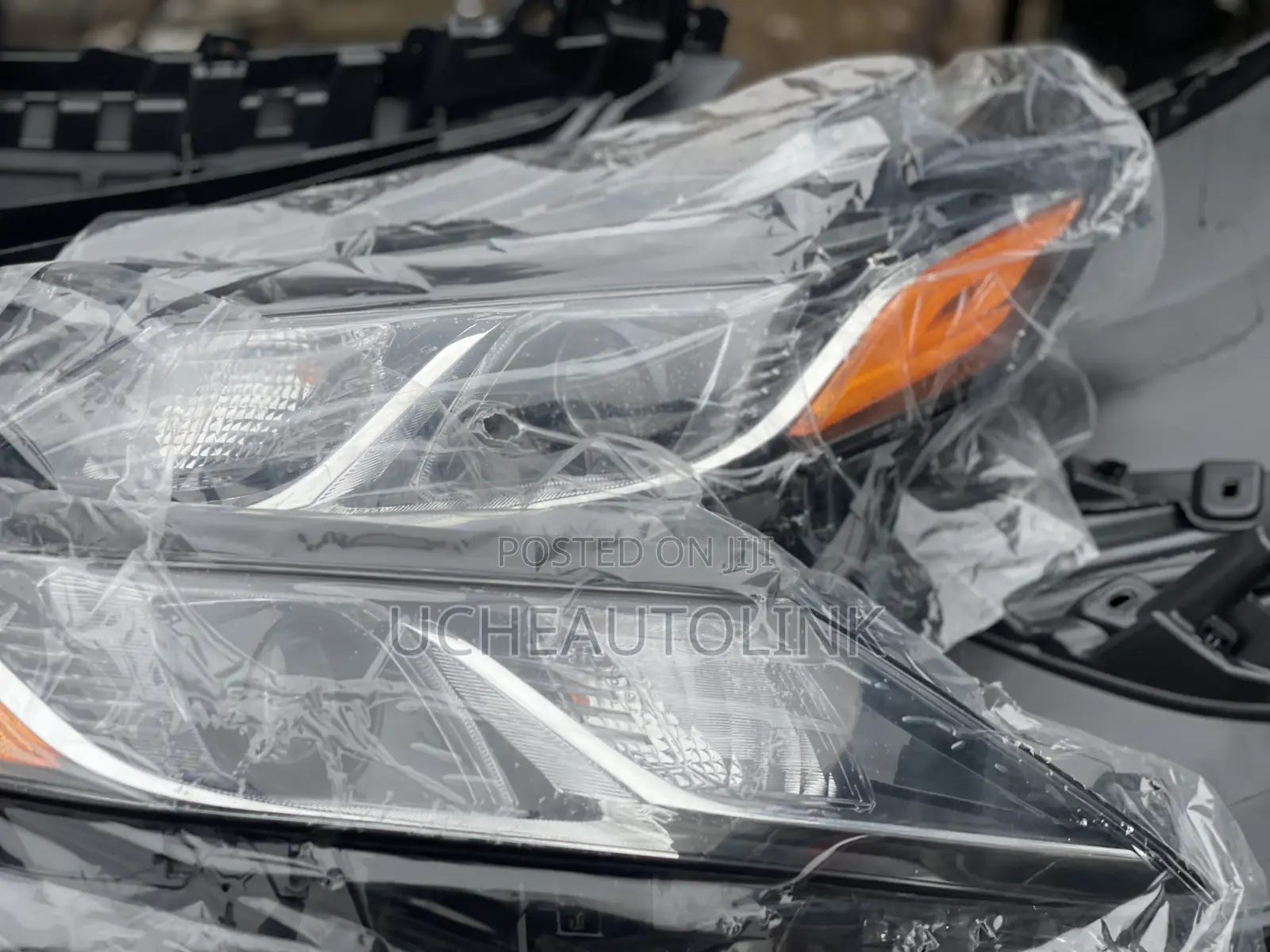 Headlights Toyota Camry 2018 Available as Seen