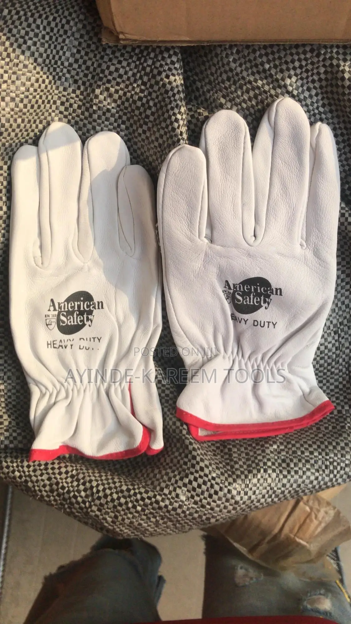 Hand Glove