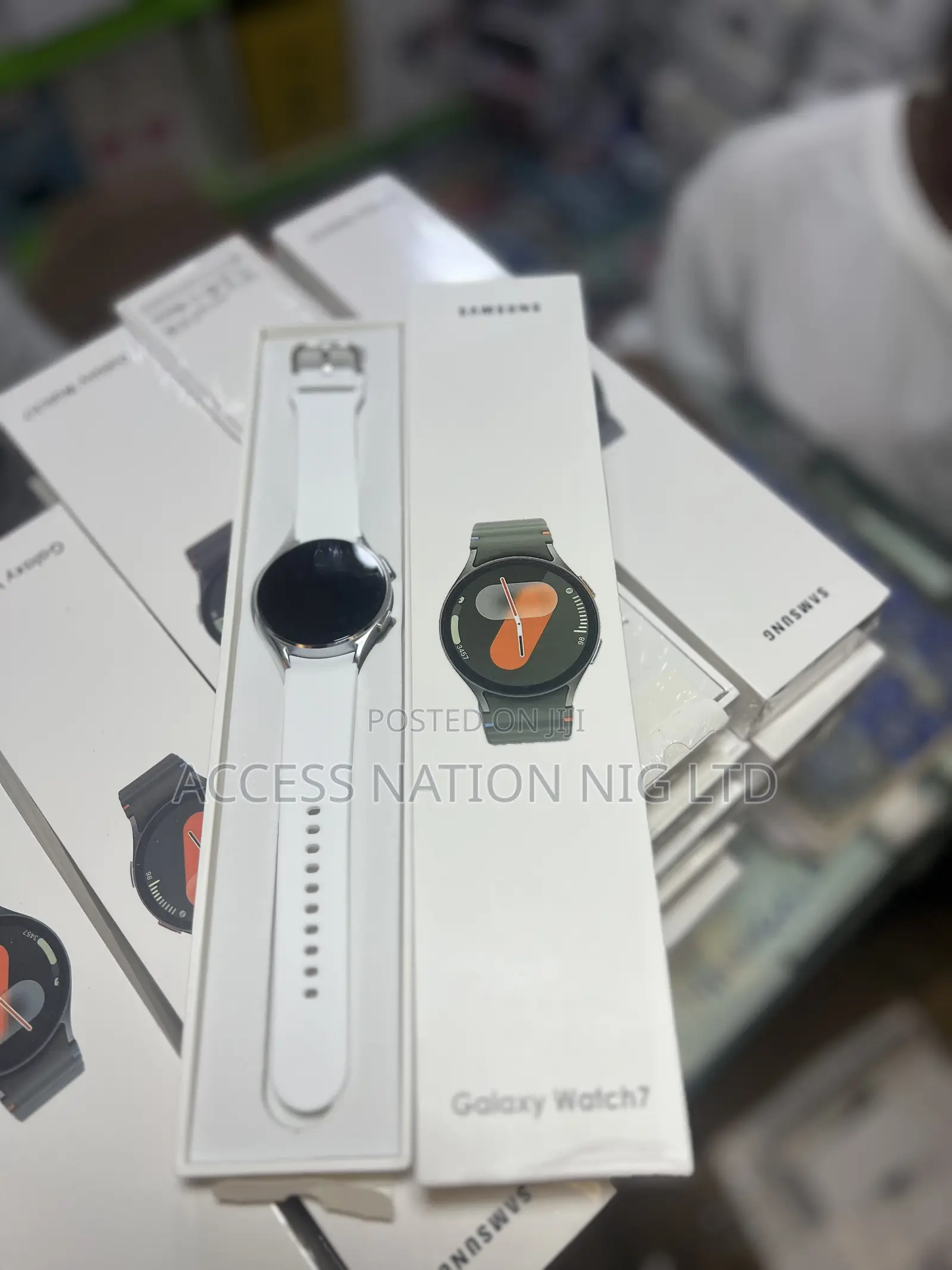 Samsung Galaxy Watch 7 2025 Version Super Amoled Display