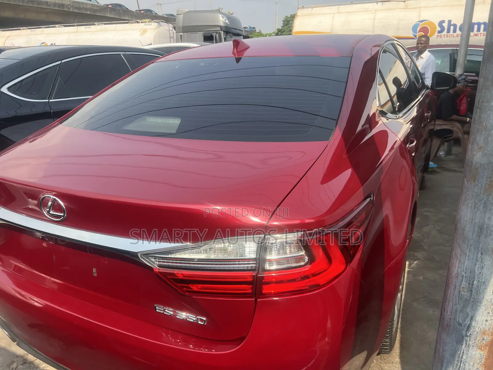 Lexus ES 2016 Red