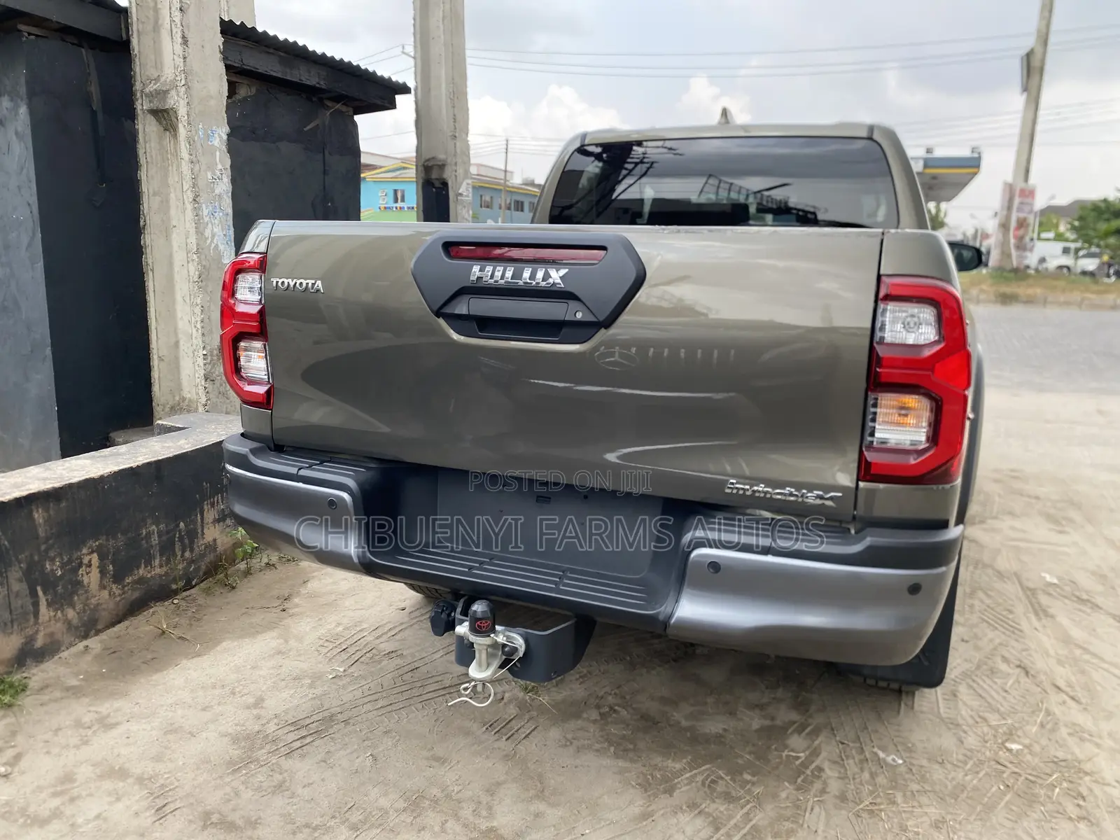 Toyota Hilux 2023 Gray