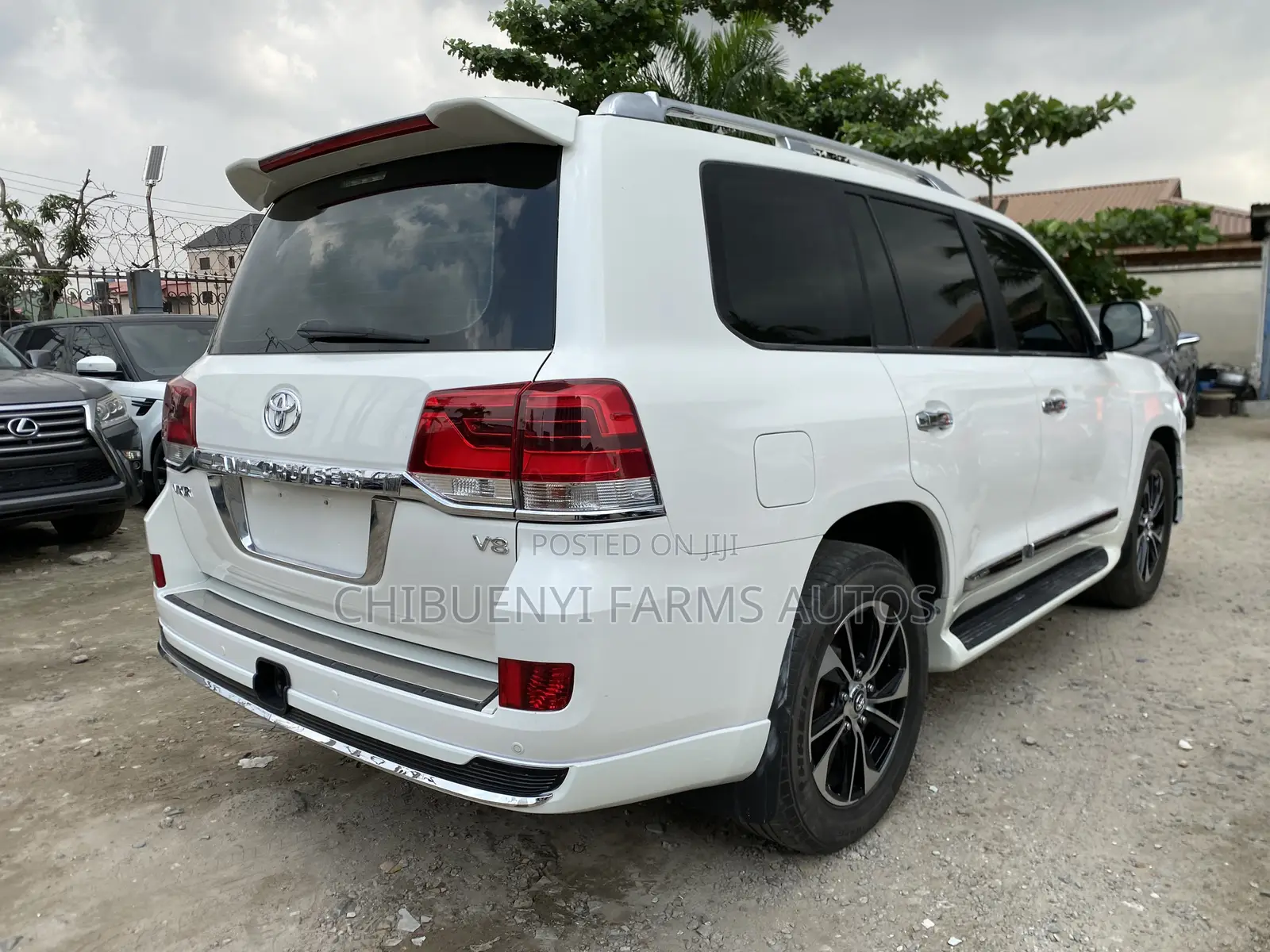 Toyota Land Cruiser 5.7 V8 VXR 2017 White