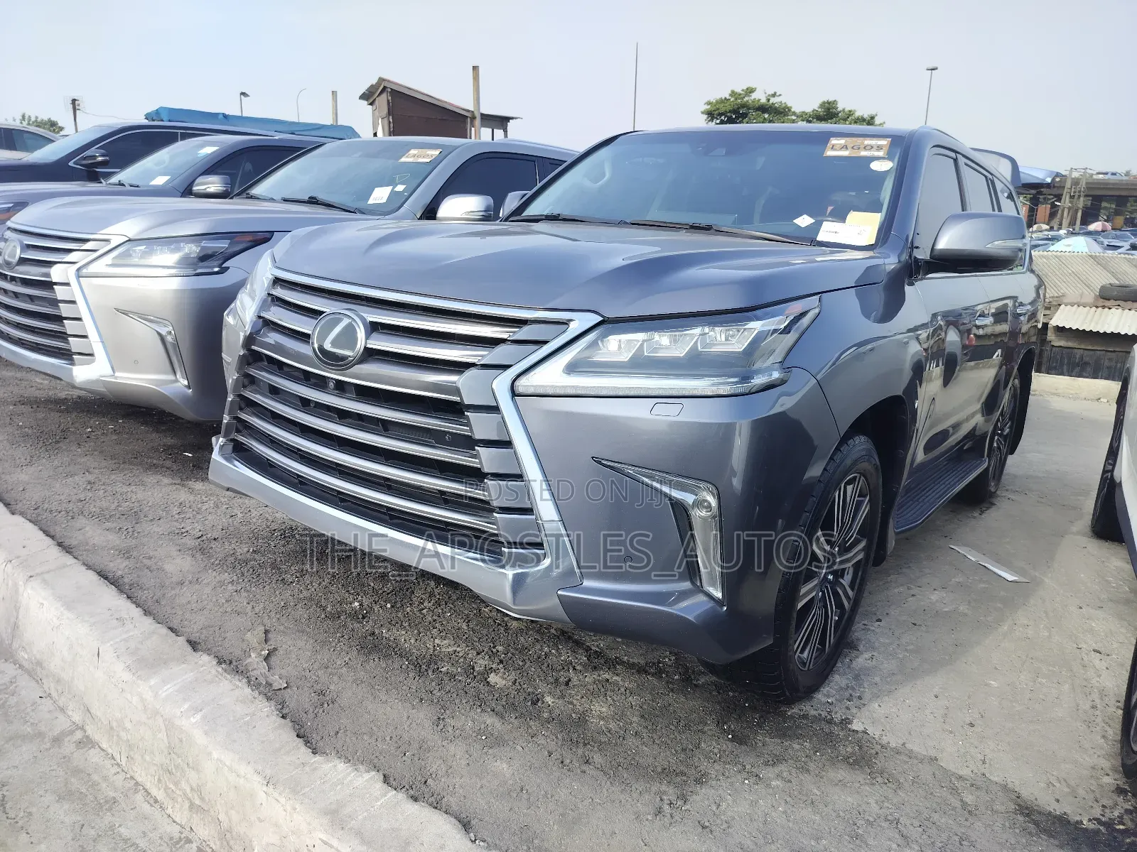 Lexus LX 570 AWD 2019 Gray