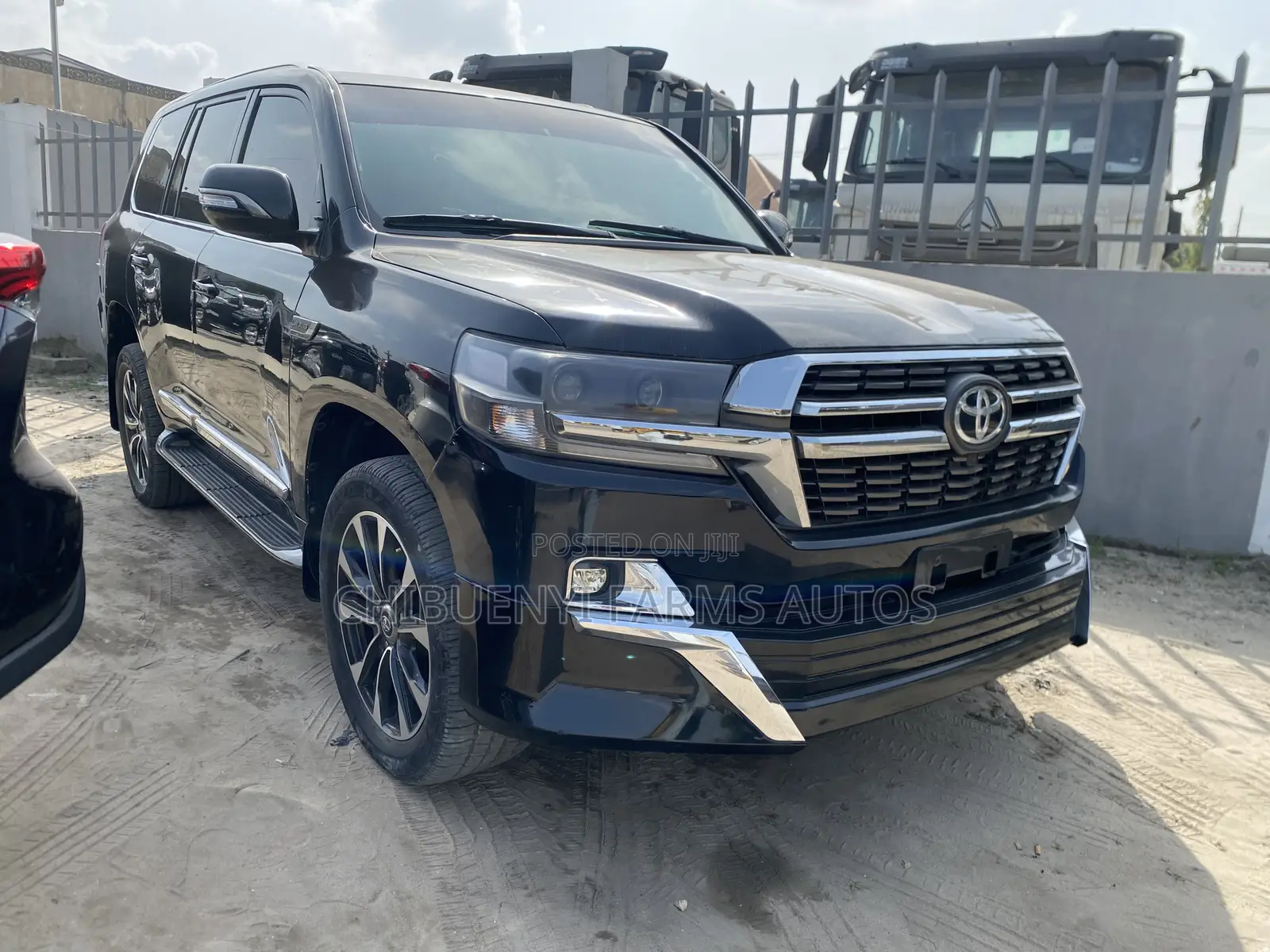 Toyota Land Cruiser 5.7 V8 VXR 2017 Black