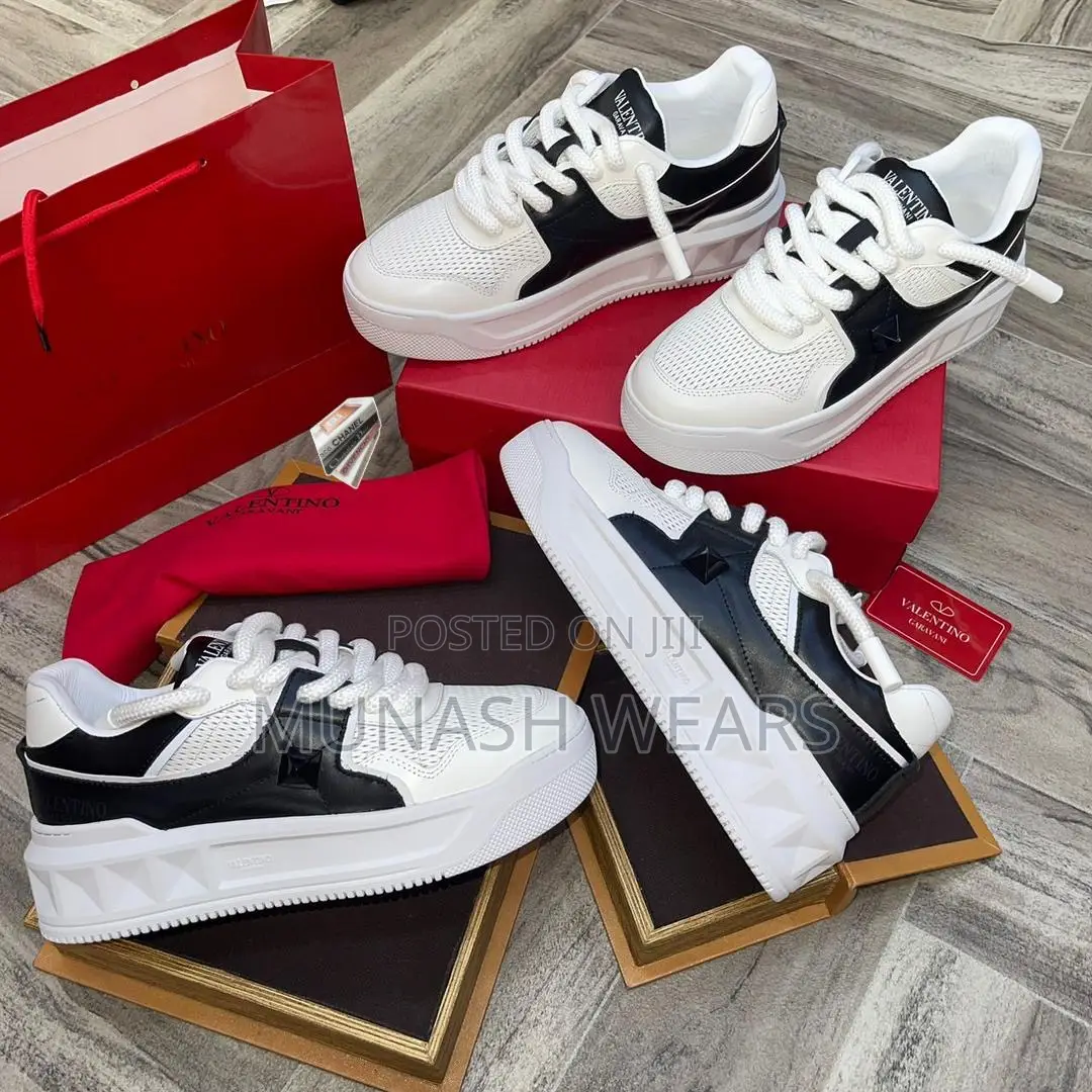 Valentino Leather Sneakers,Nationwide Delivery