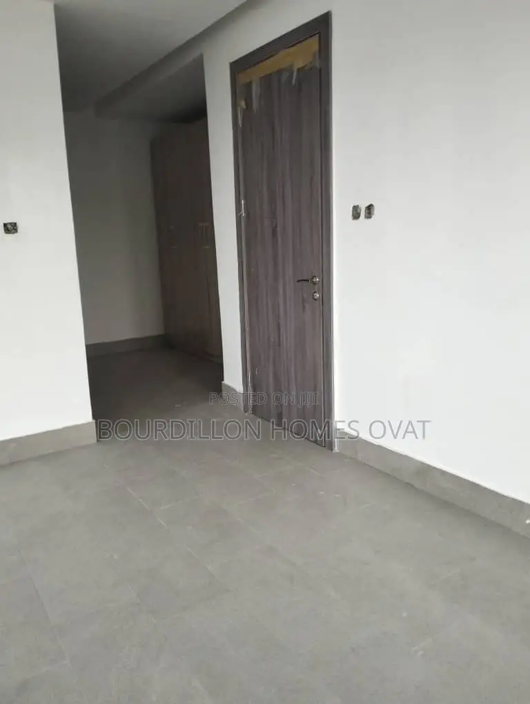 4bdrm House in Lekki for sale