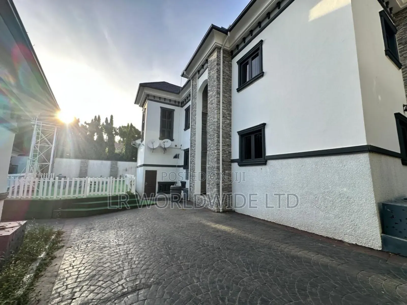 7bdrm Mansion in Maitama for sale