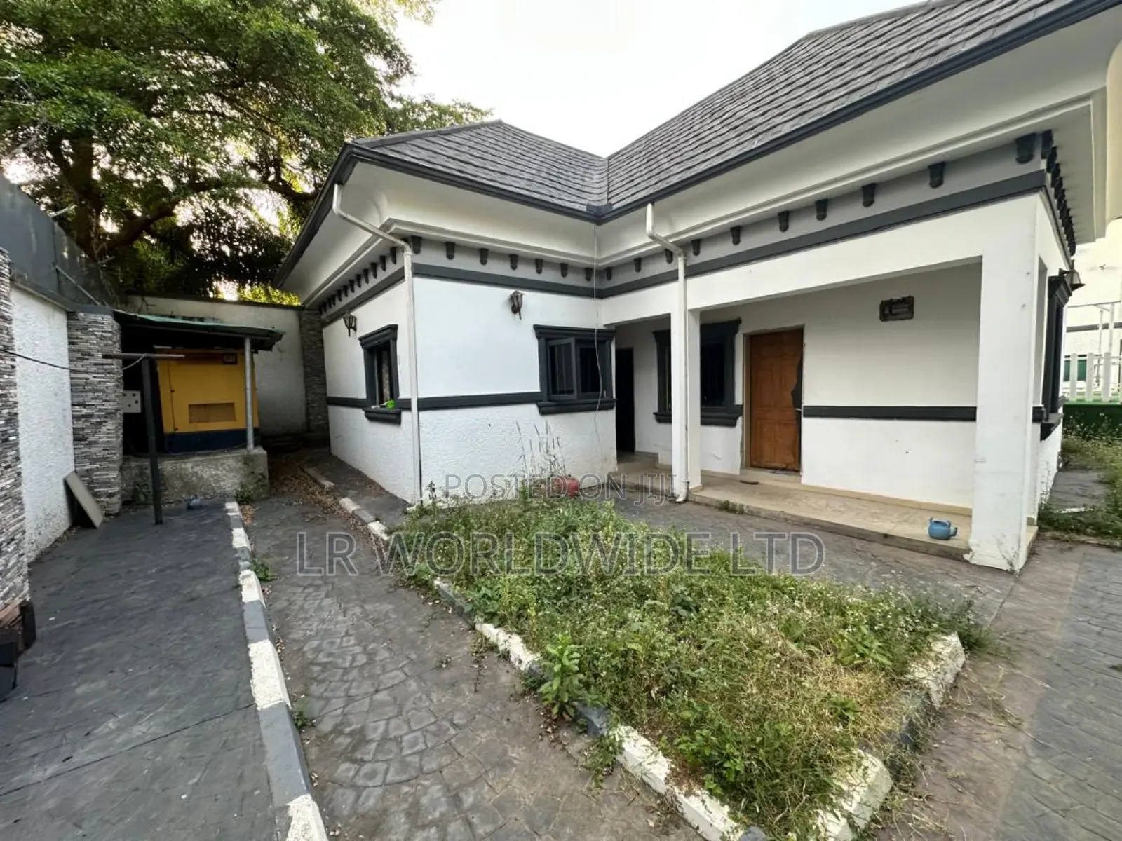 7bdrm Mansion in Maitama for sale