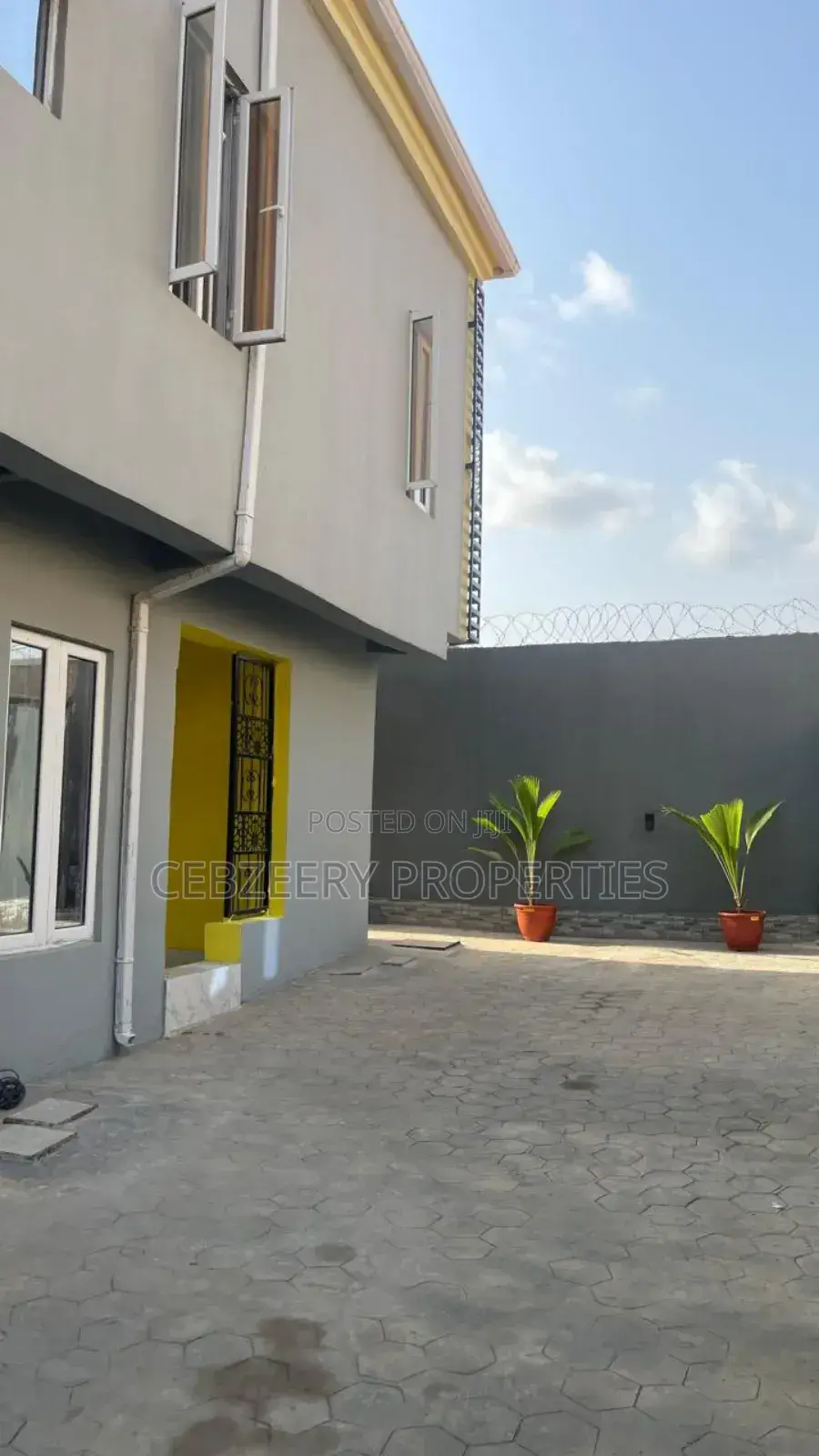 4bdrm Duplex in GRA Phase 2 Shangisha for rent