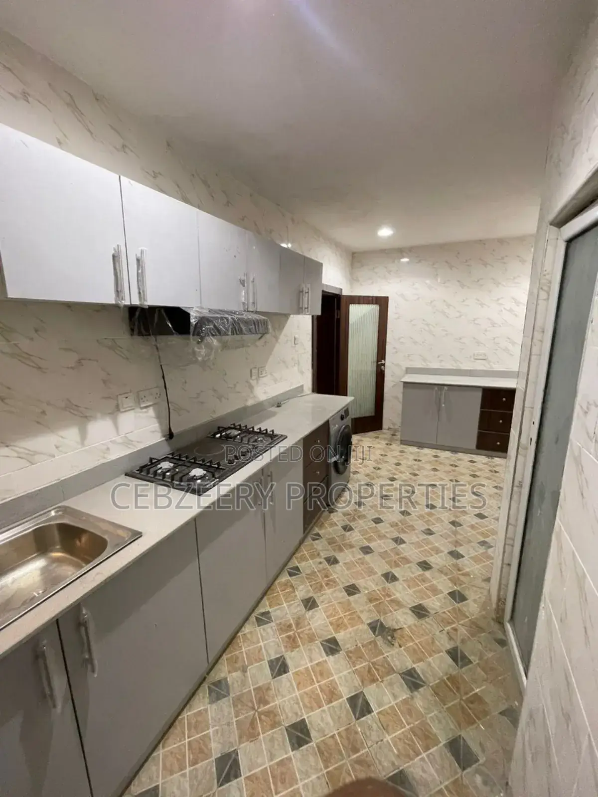 4bdrm Duplex in GRA Phase 2 Shangisha for rent