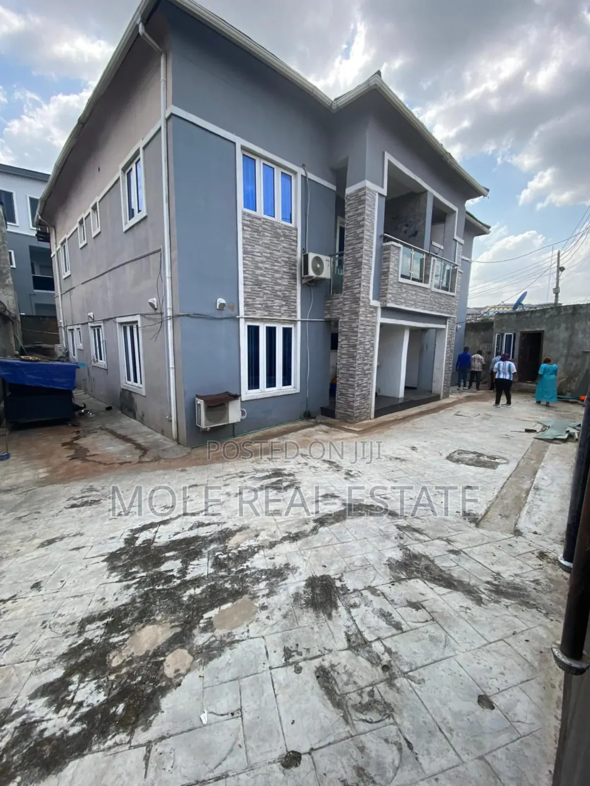 3bdrm Block of Flats in Agodo Estate, Egbe / Ikotun/Igando for sale