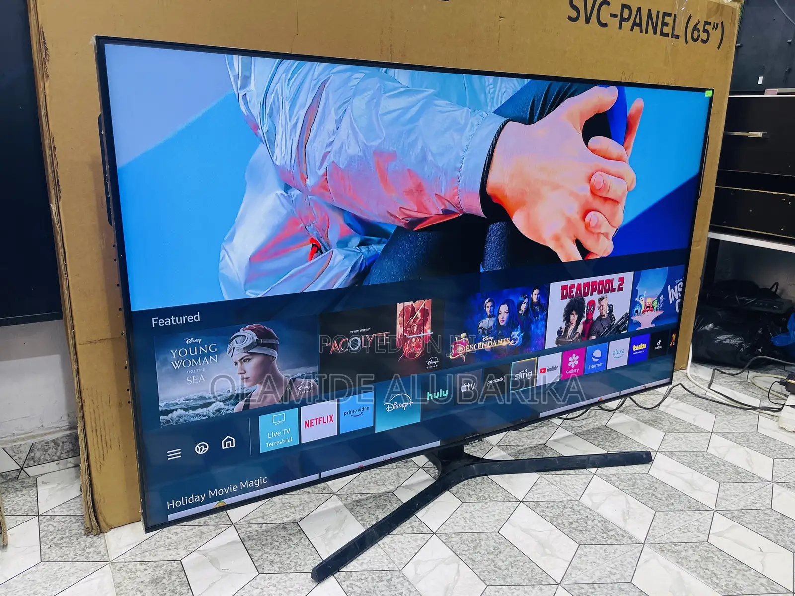 SAMSUNG 55” Class Q60T Quantum HDR Smart TV With Alexa