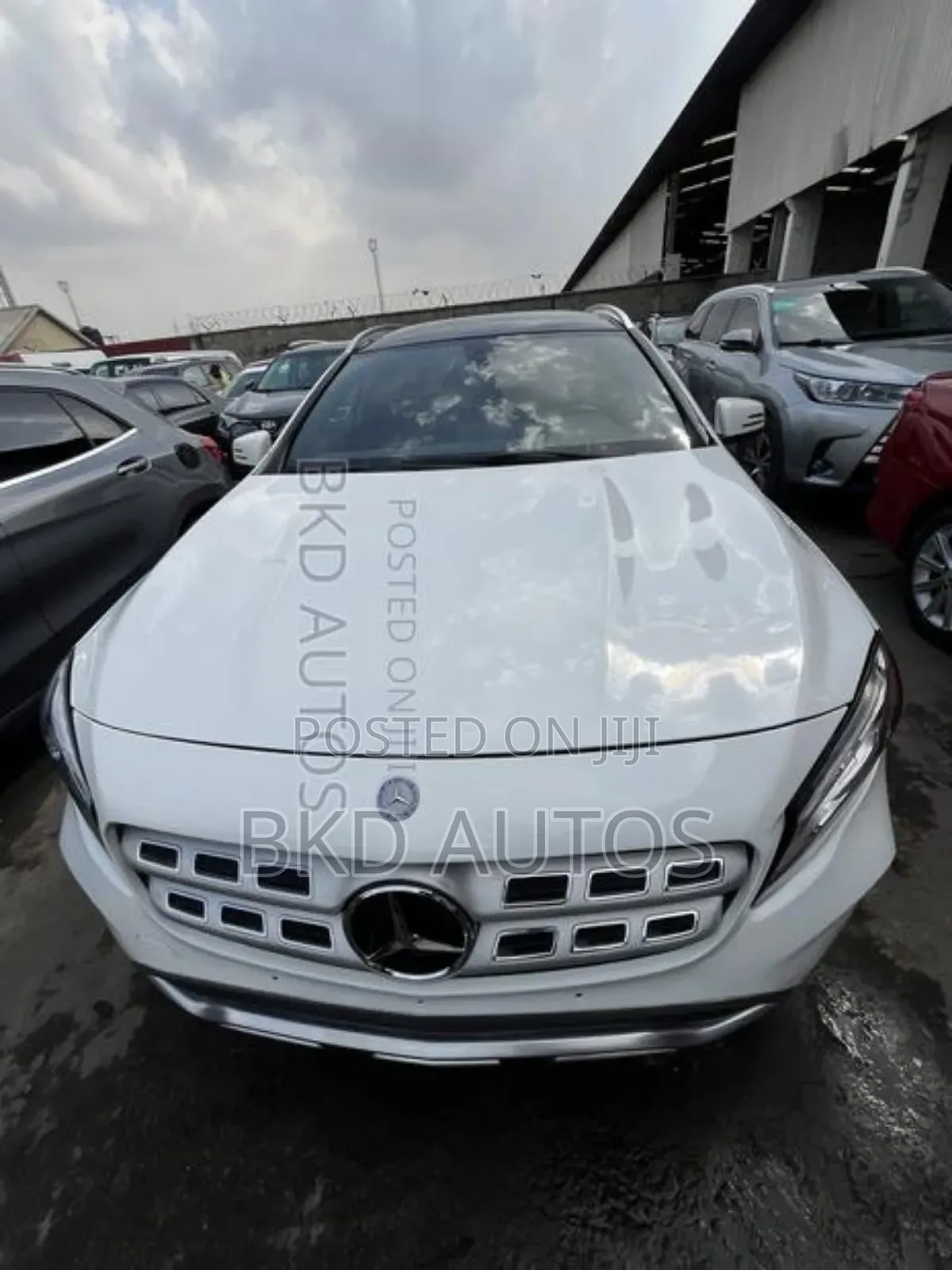Mercedes-Benz GLA-Class 2019 White