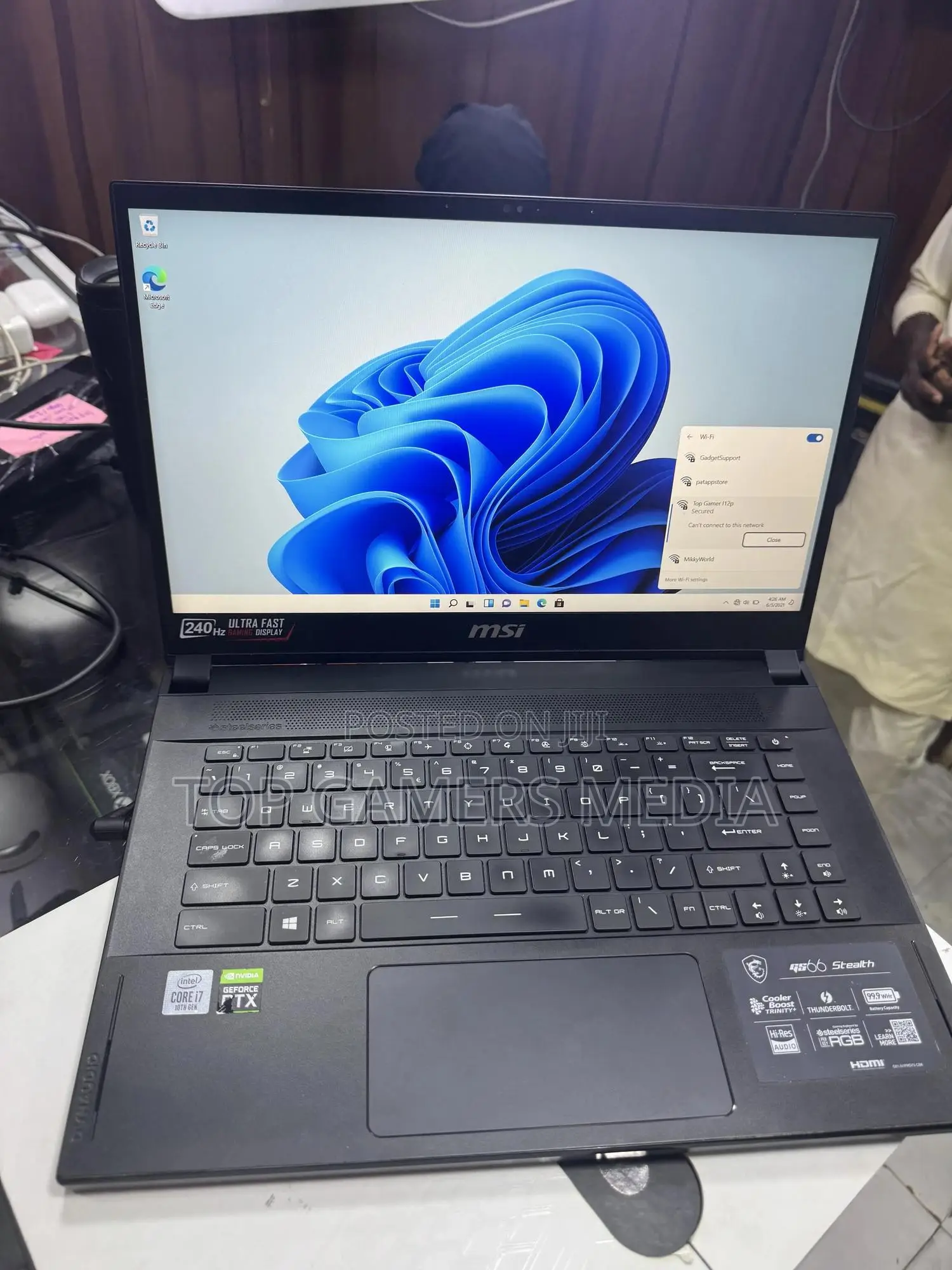 Laptop MSI GS66 Stealth 10SGS 16GB Intel Core i7 SSD 512GB
