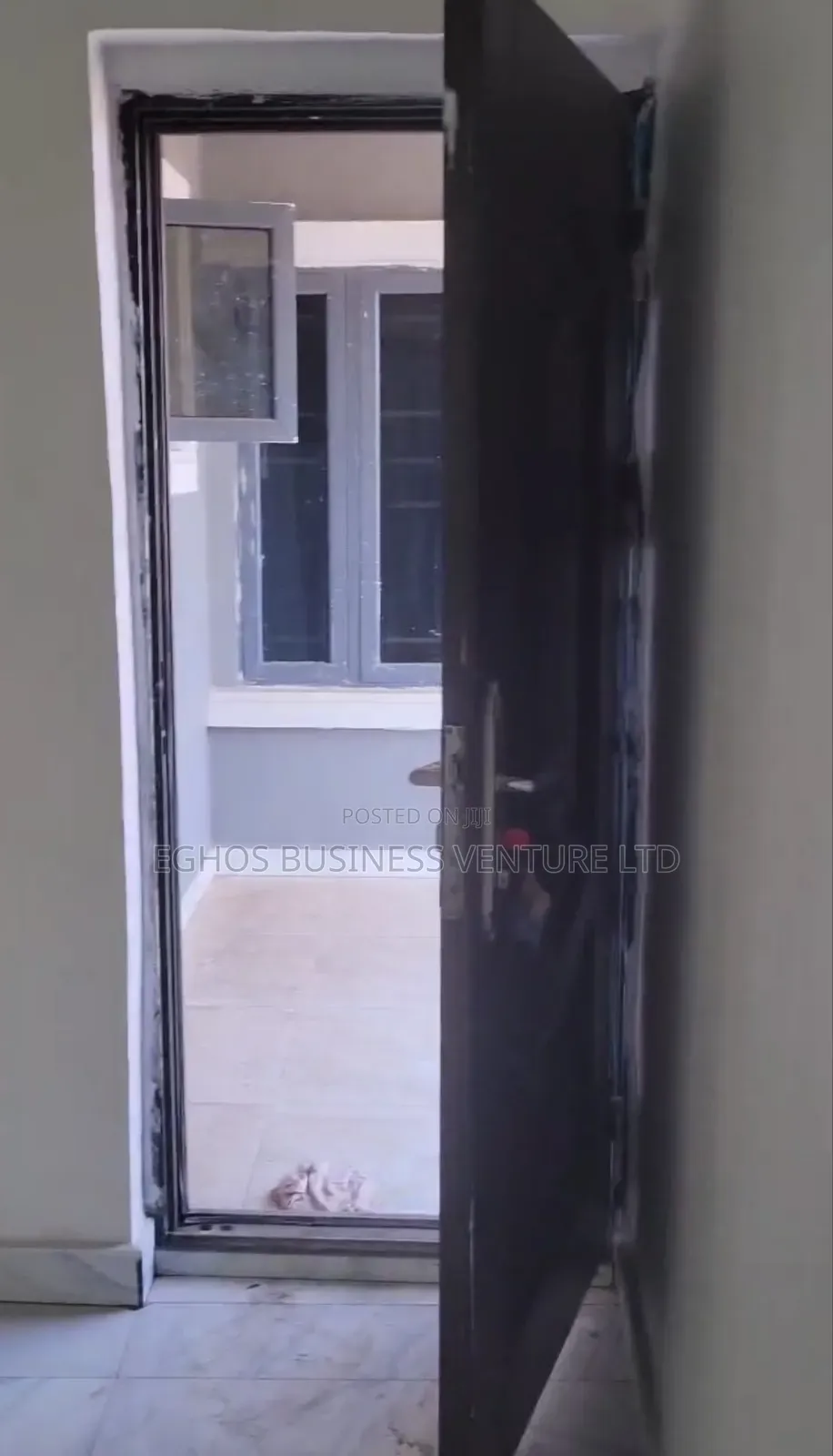 3bdrm Block of Flats in Joromi Ekenwanroad, Benin City for rent